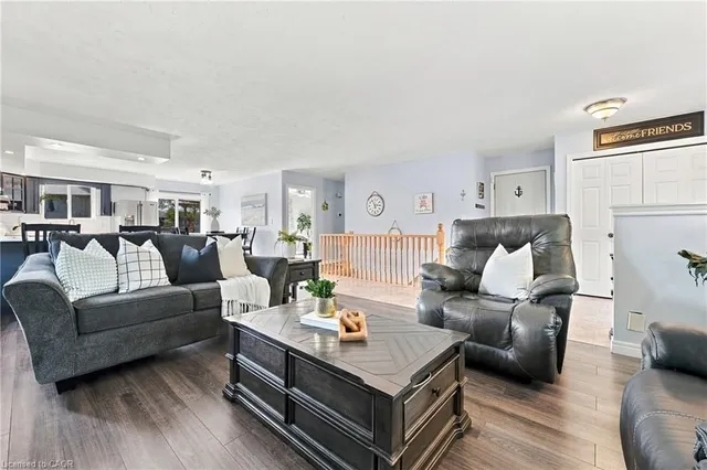 915 St George St, Port Dover 5