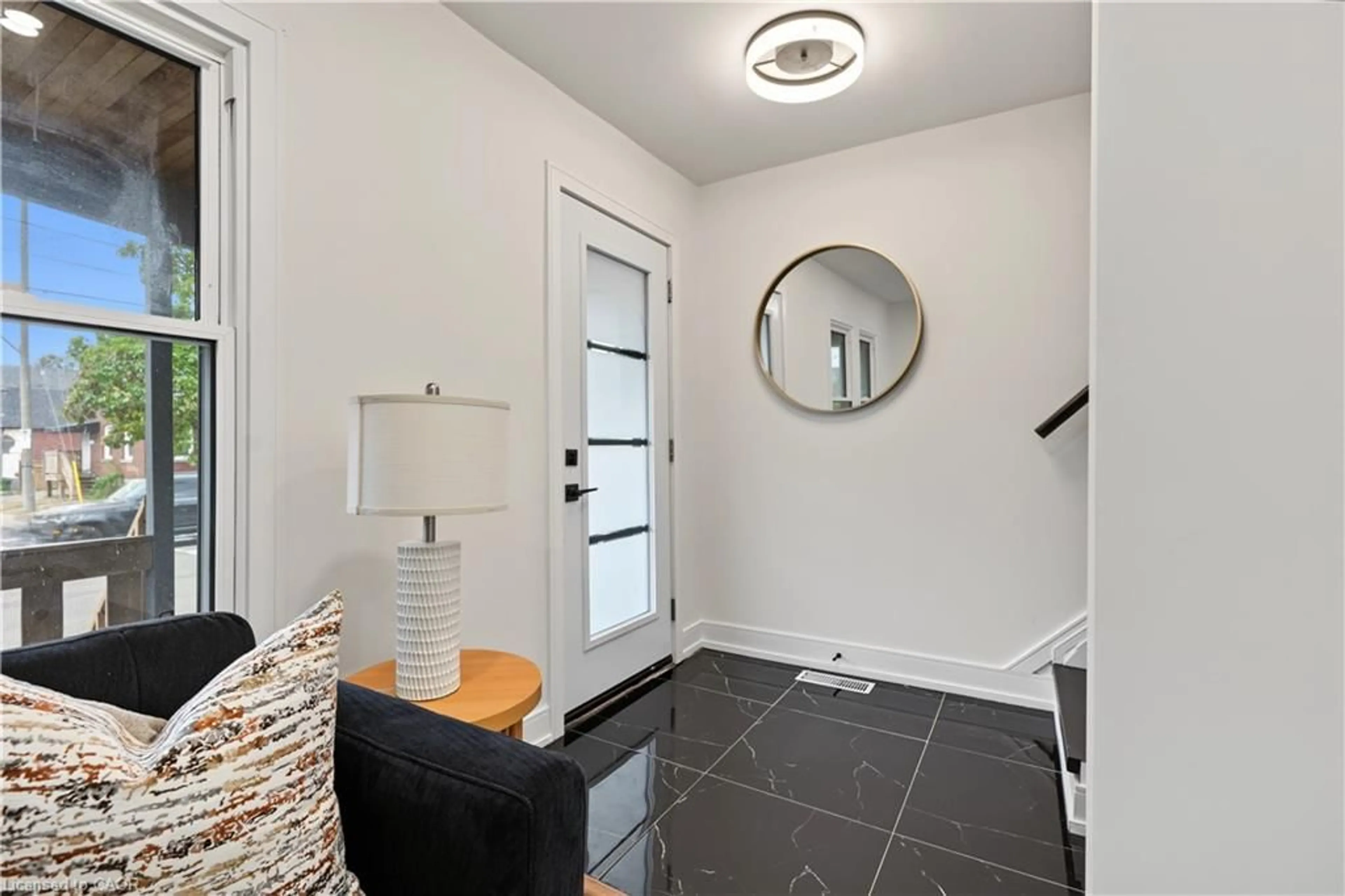 Indoor entryway for 145 Gage Ave, Hamilton Ontario L8L 6Z8