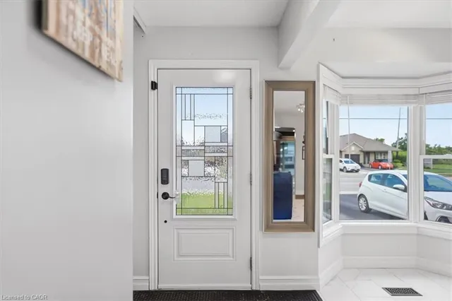 4804 John St, Beamsville 2