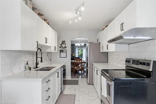 4804 John St, Beamsville 5