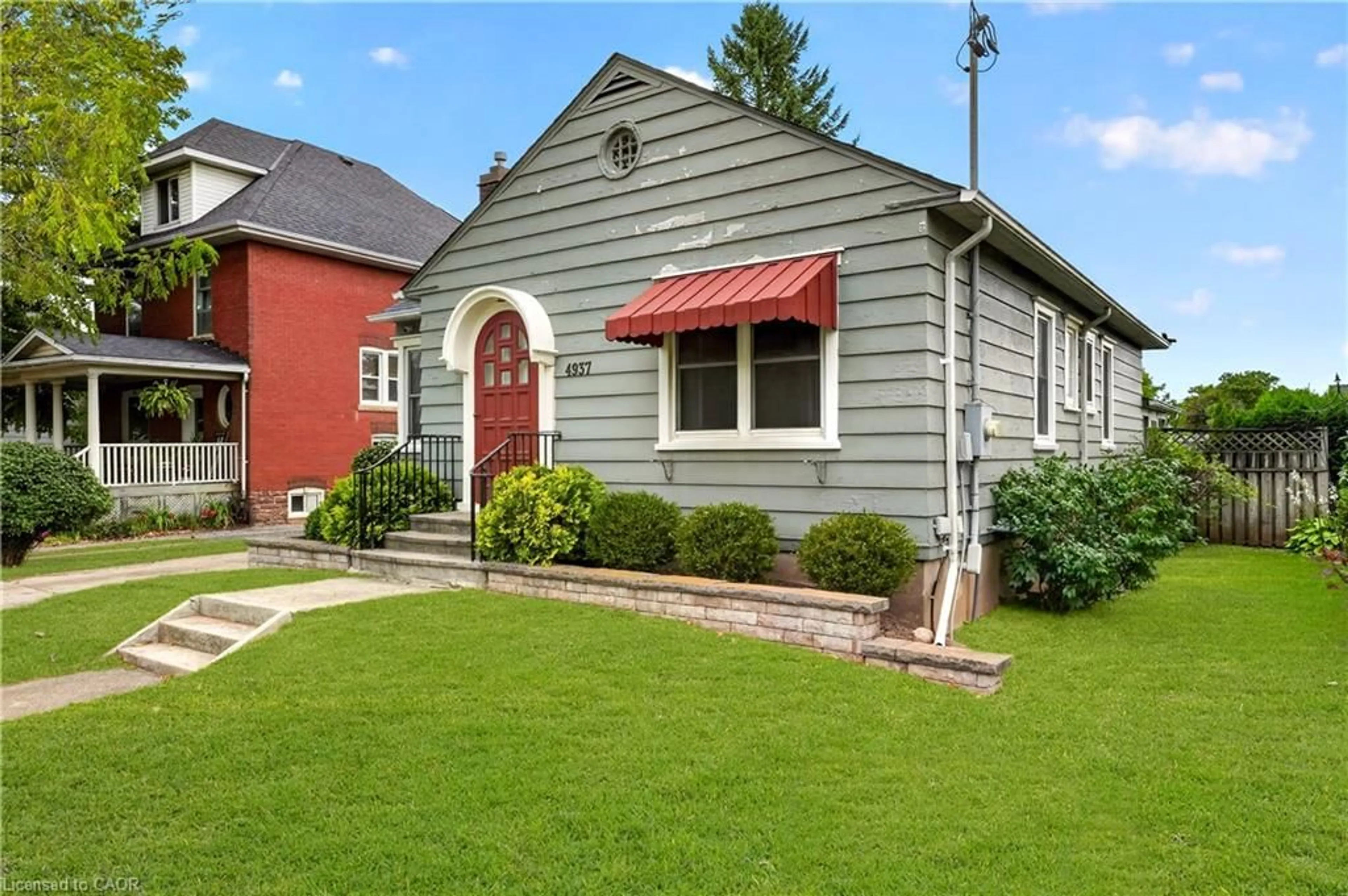 Home with brick exterior material, street for 4937 King St, Beamsville Ontario L0R 1B0