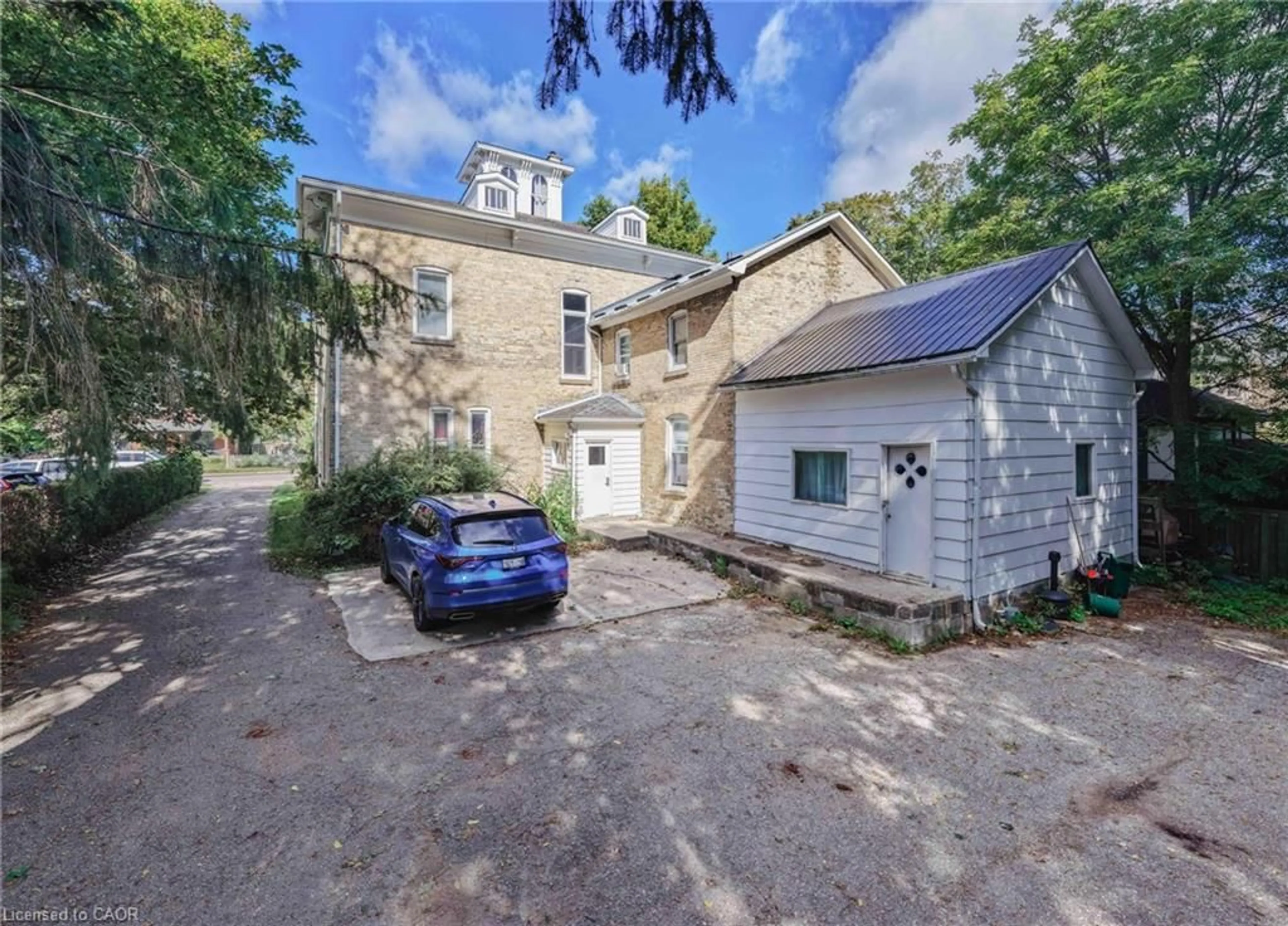 A pic from outside/outdoor area/front of a property/back of a property/a pic from drone, street for 769 Princes St, Kincardine Ontario N2Z 2Y5