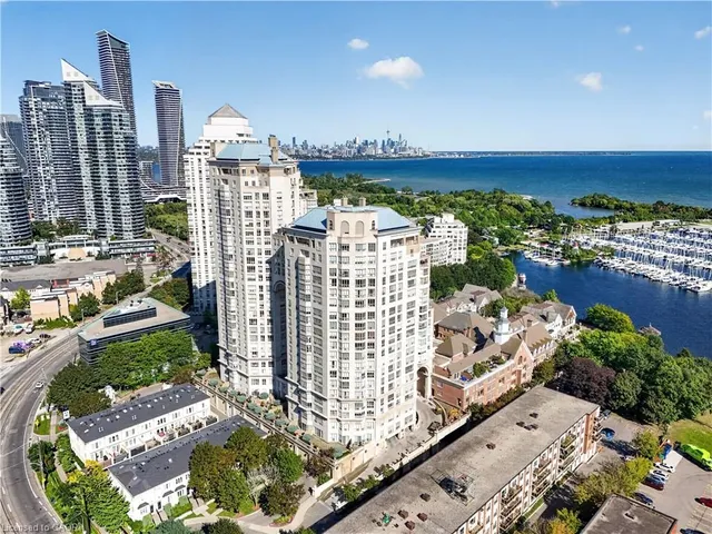 2287 Lake Shore Blvd #301, Etobicoke 2