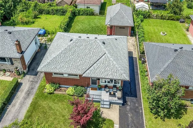 13 Allanburg Rd, St. Catharines 2
