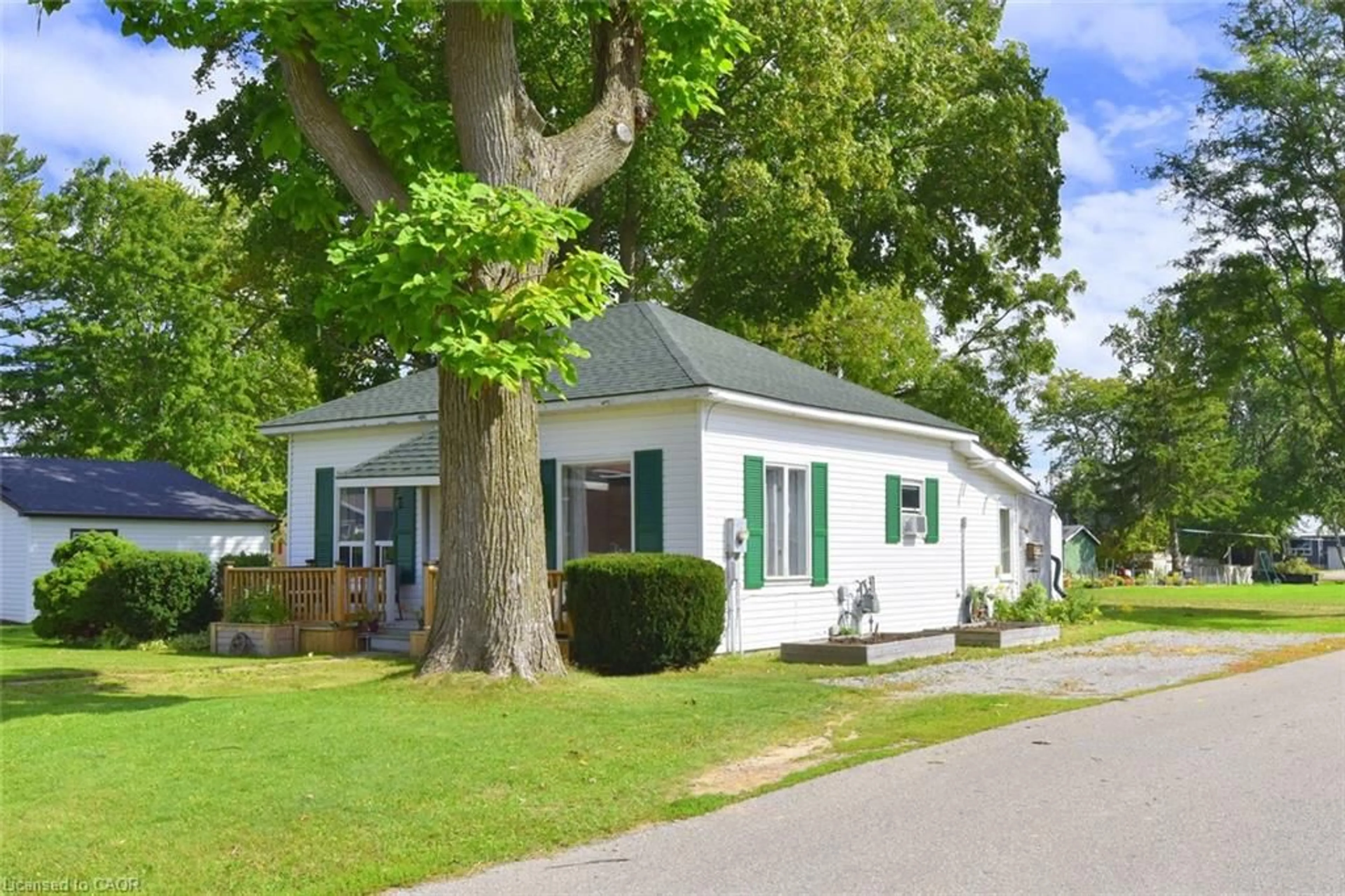 Unknown for 8 Chestnut St, Port Rowan Ontario N0E 1M0