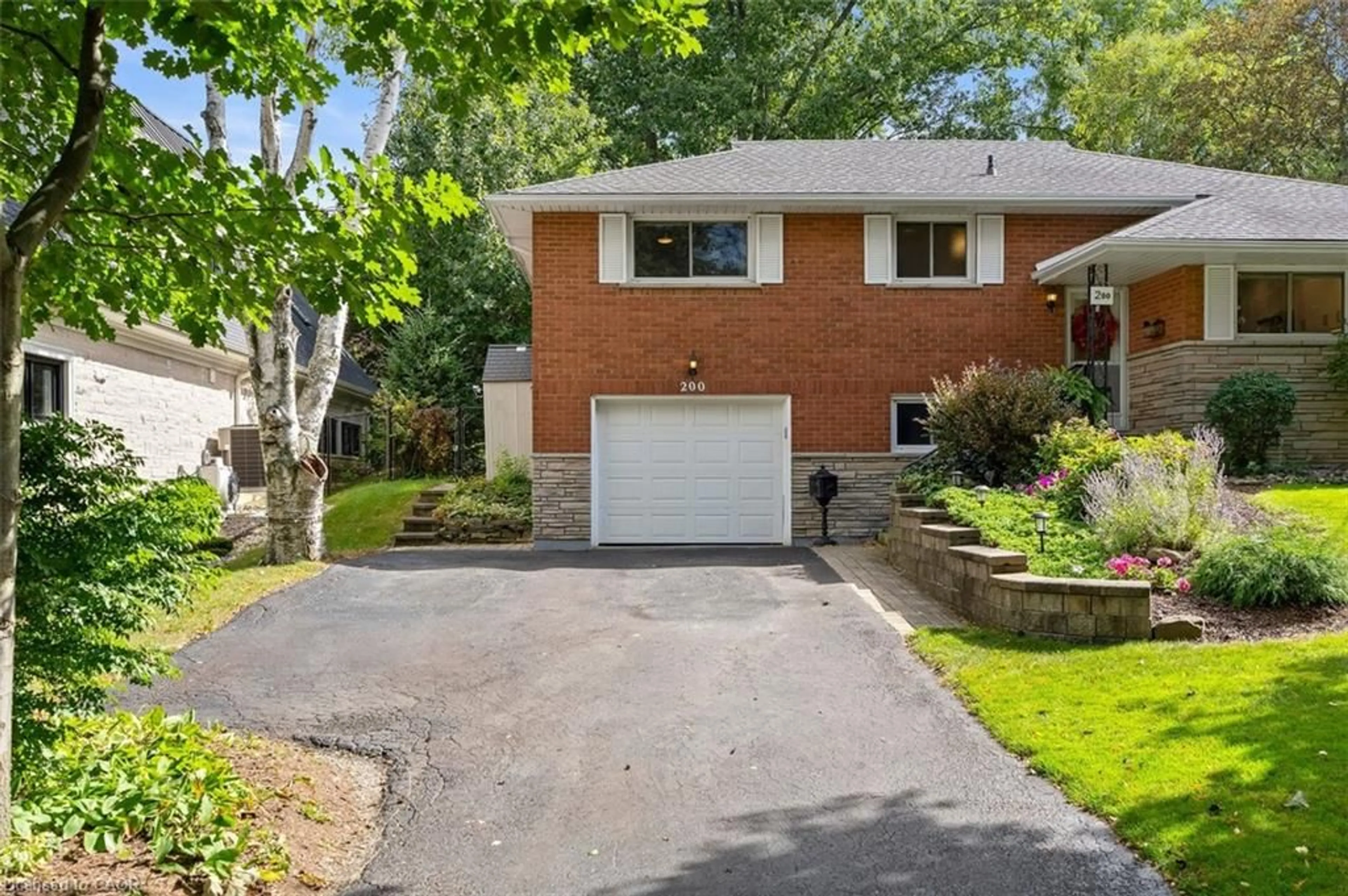 Home with brick exterior material, street for 200 Woodview Cres, Ancaster Ontario L9G 1G2