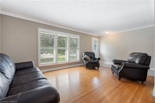 25 Wayne Dr, Brantford 5