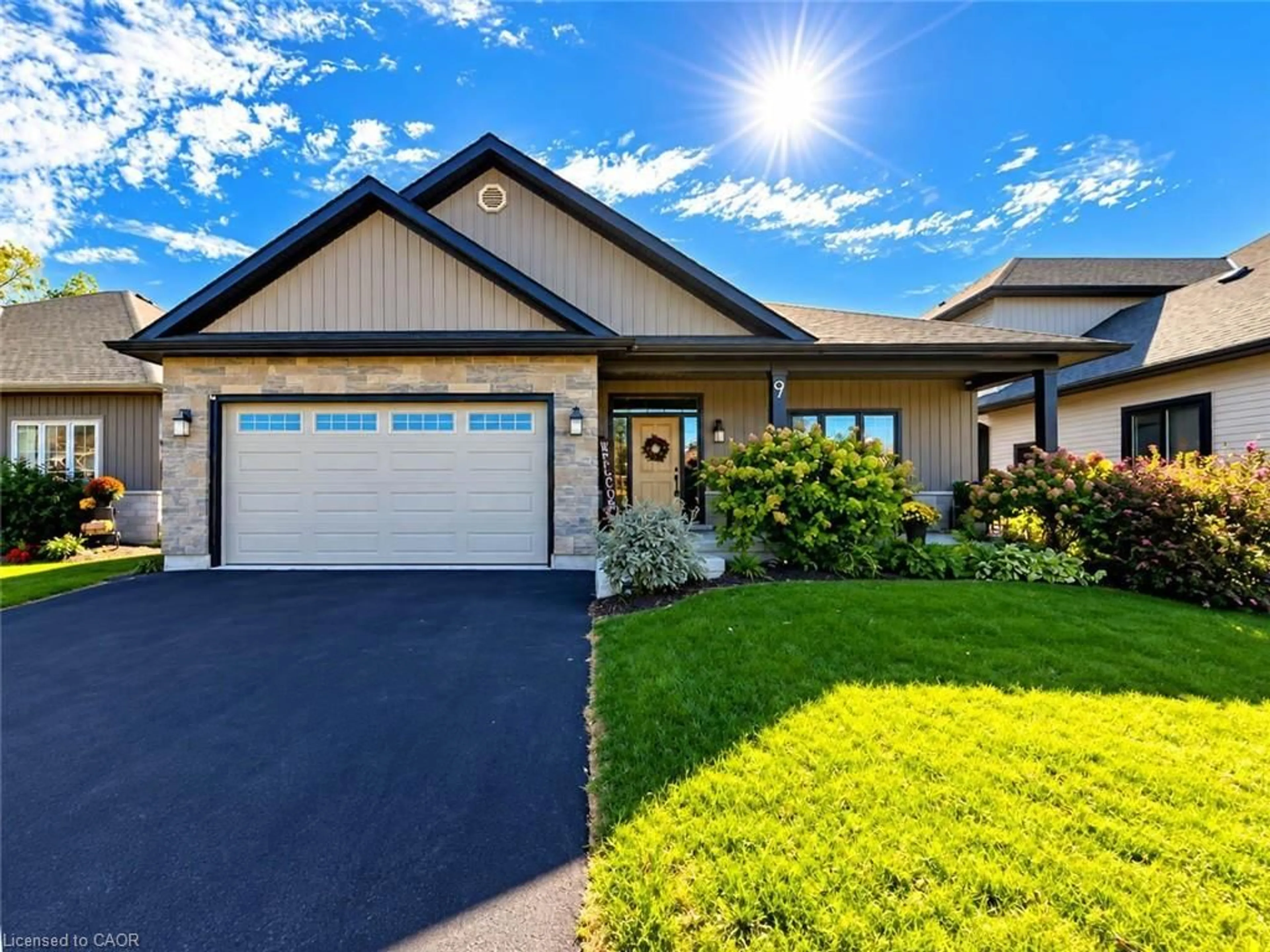 Home with vinyl exterior material, street for 9 Postma Dr, Dunnville Ontario N1A 0B2