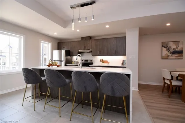 677 Park Rd #2, Brantford 4