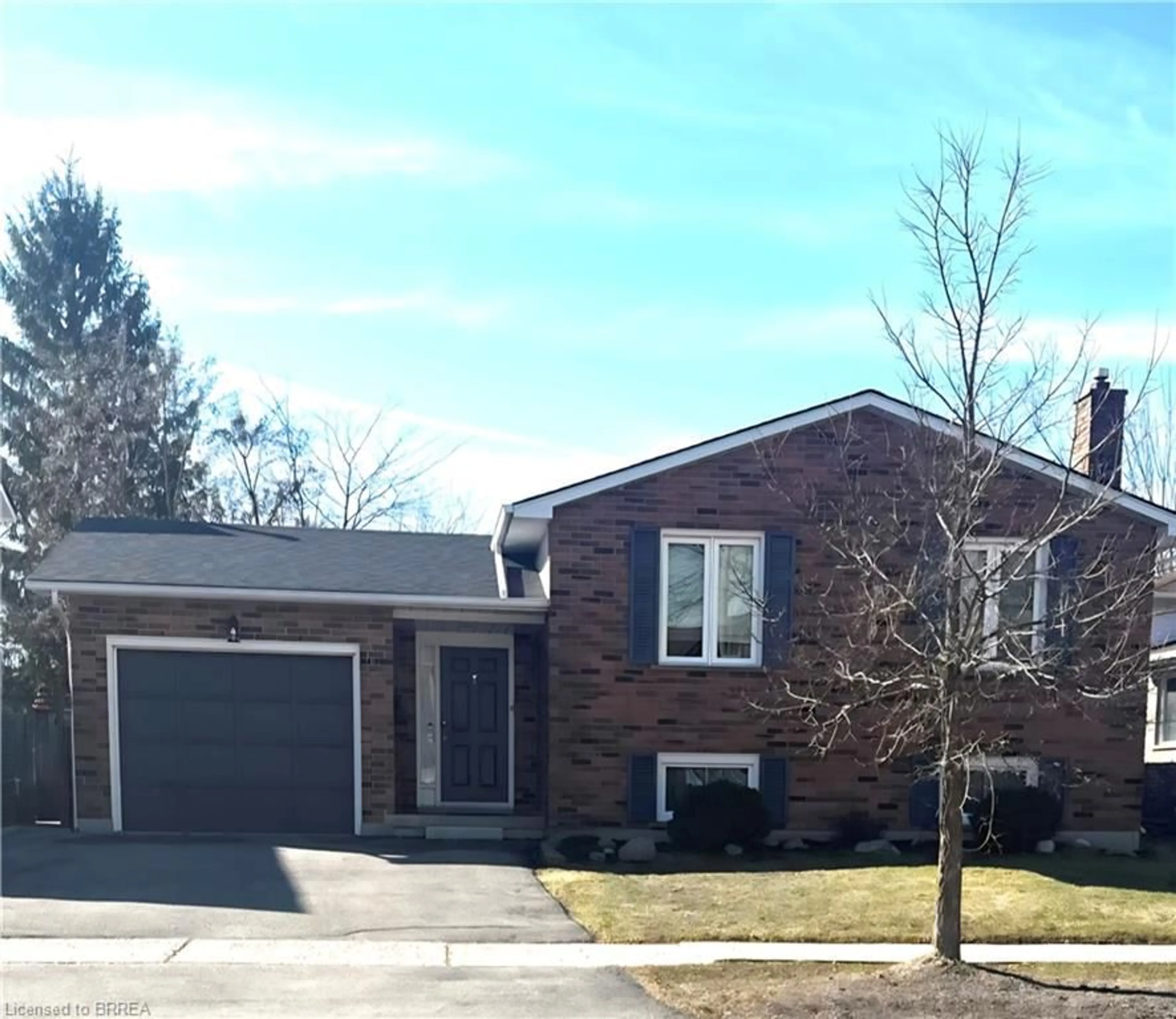 Home with brick exterior material, street for 104 Viscount Road, Brantford Ontario N3P 1Y6