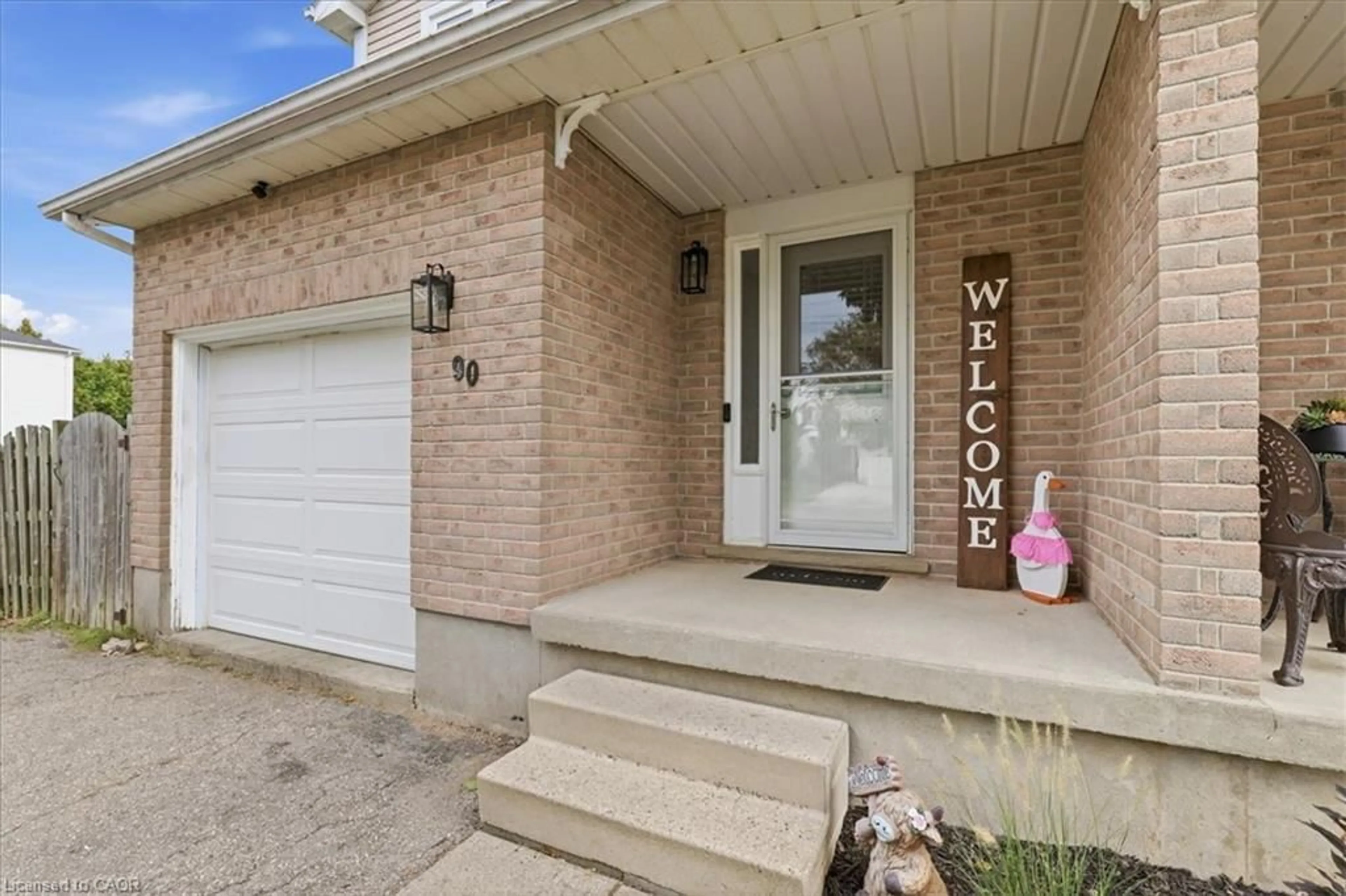 Unknown for 90 Hostetler Rd, New Hamburg Ontario N3A 2E2