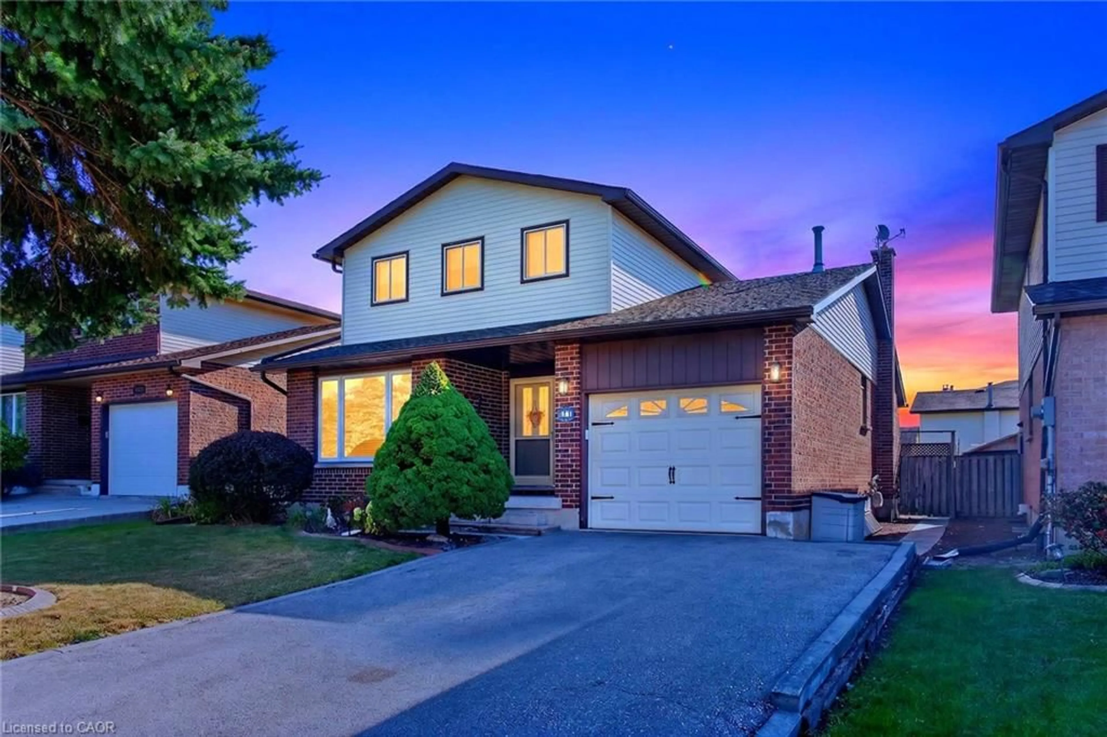 Home with brick exterior material, street for 461 Eaglewood Dr, Hamilton Ontario L8W 2T1
