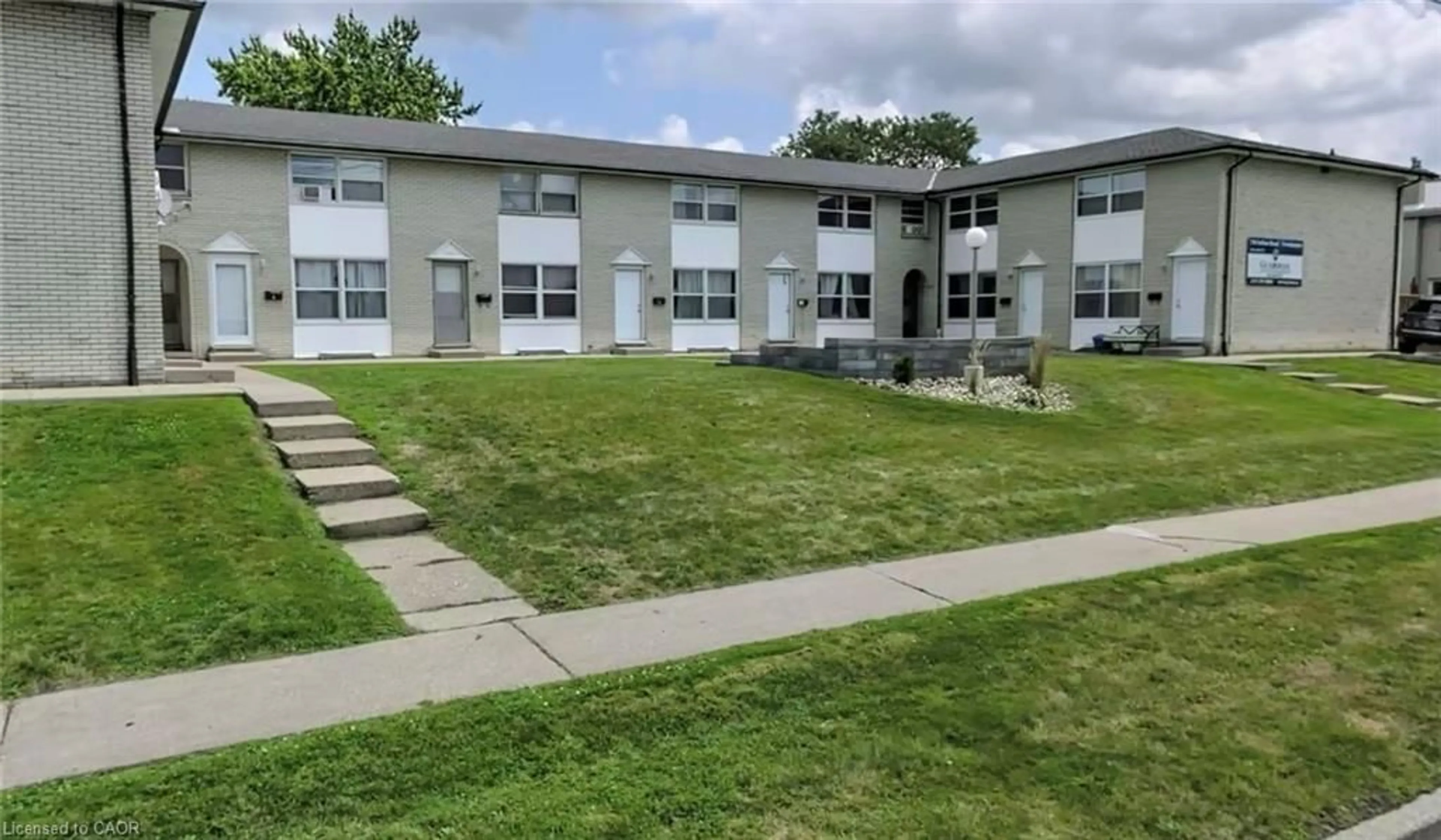 Unknown for 716 Indian Rd, Sarnia Ontario N7T 7H1
