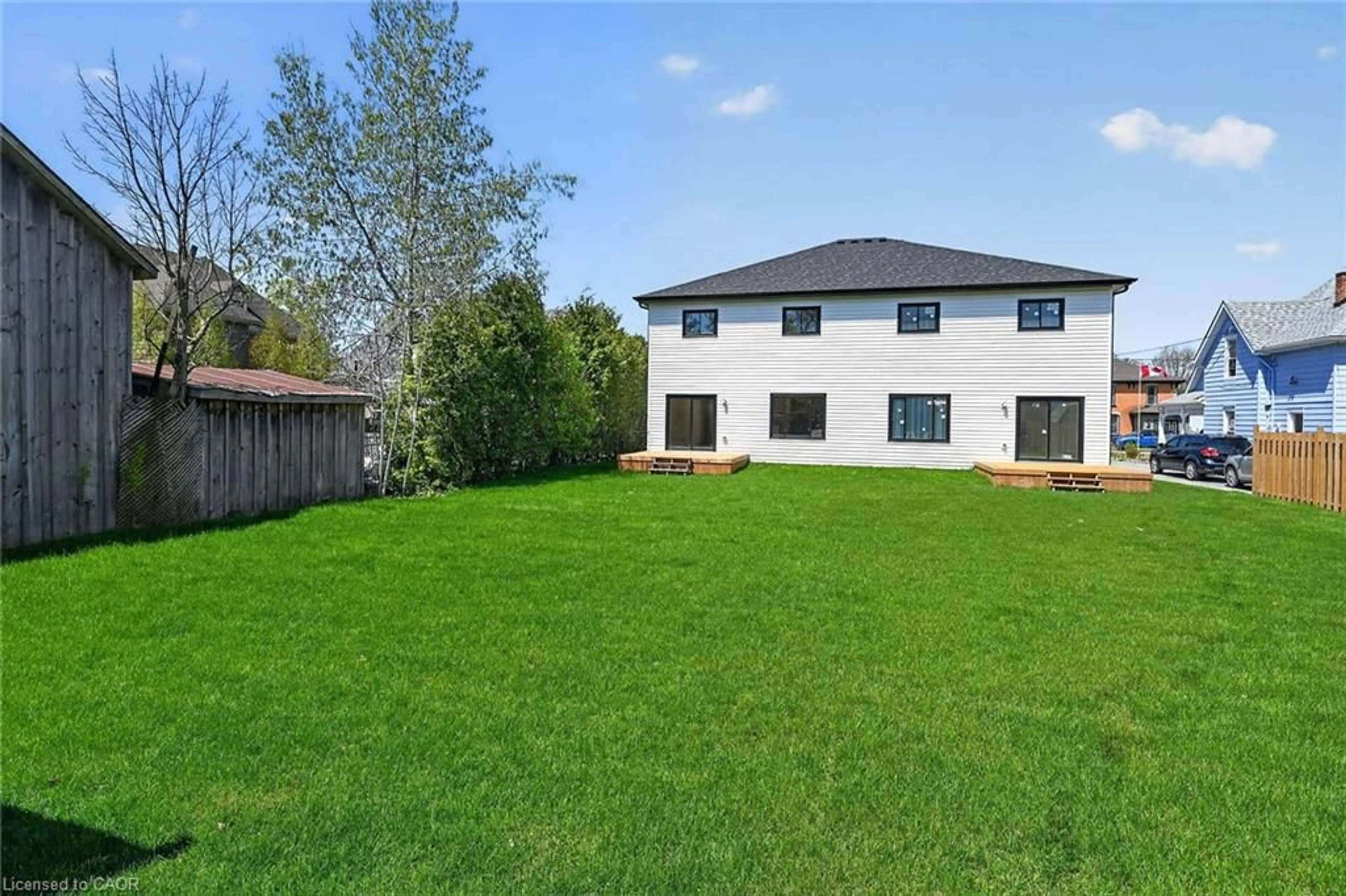 A pic from outside/outdoor area/front of a property/back of a property/a pic from drone, unknown for 45A Howard St, Hagersville Ontario N0A 1H0