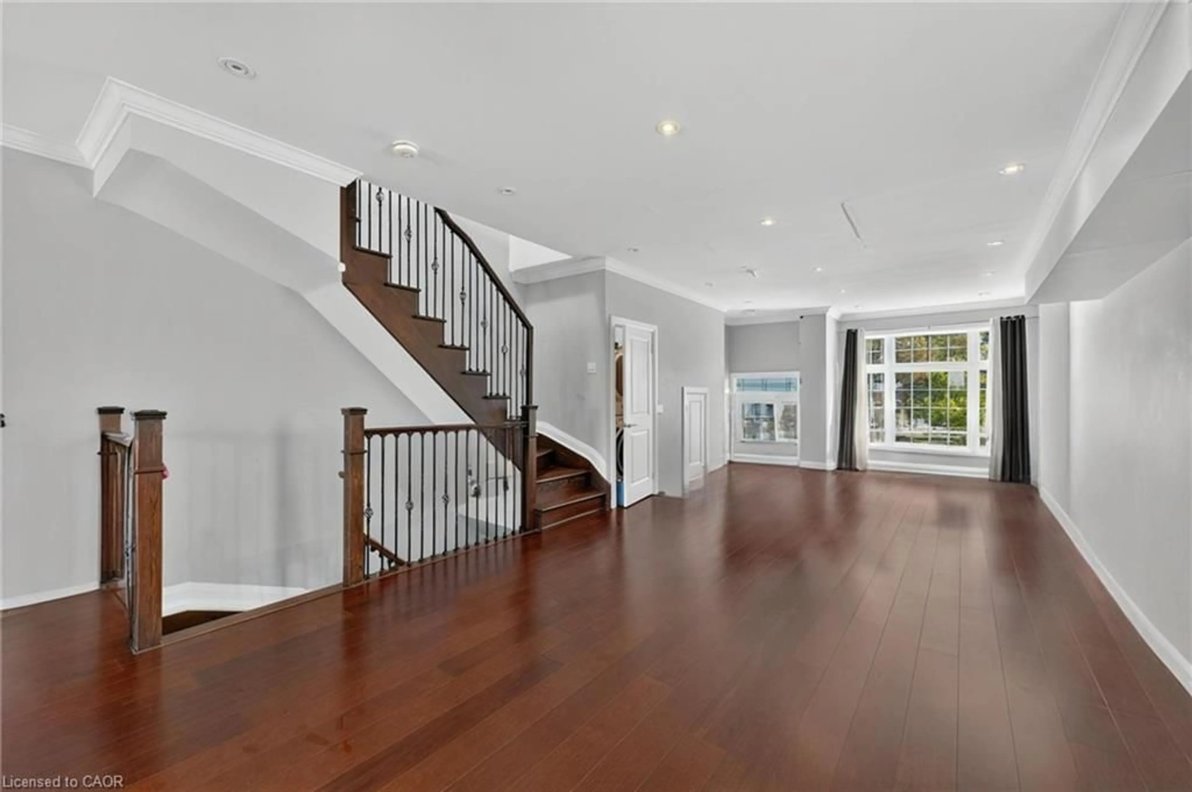 Indoor foyer for 20 Jeavons Ave, Scarborough Ontario M1K 1S8