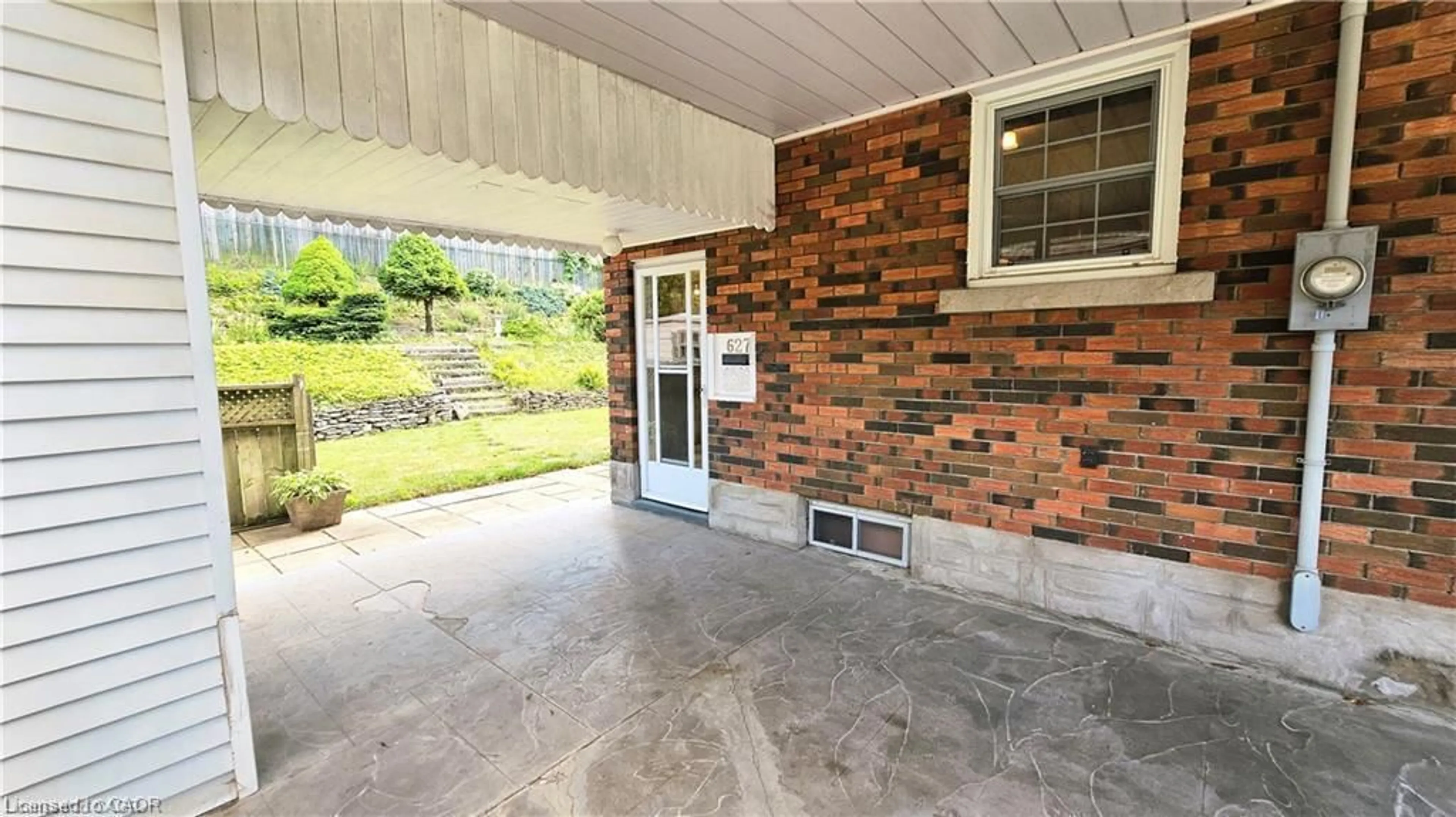 Unknown for 627 Krug St, Kitchener Ontario N2B 1L9