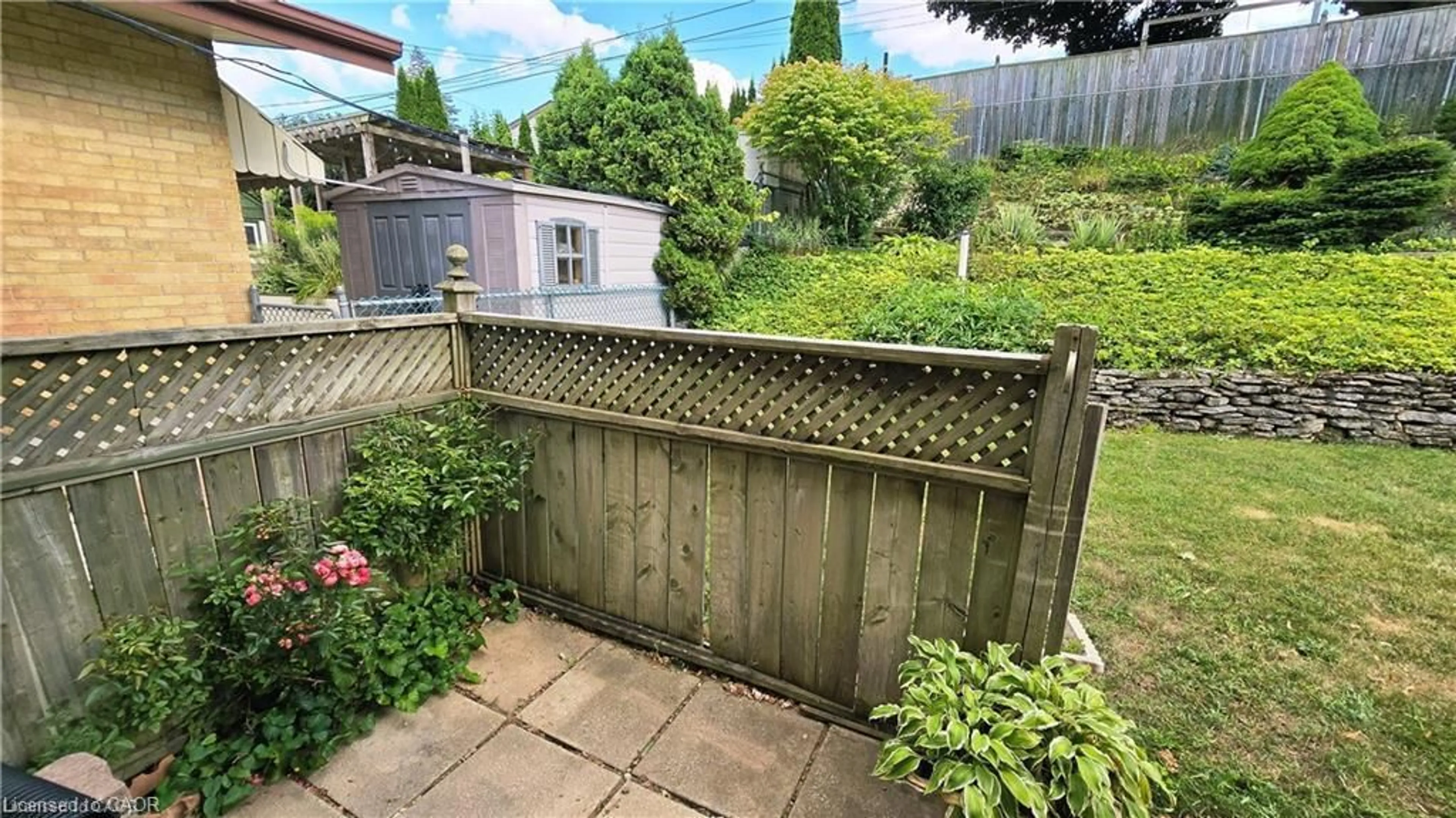Patio, street for 627 Krug St, Kitchener Ontario N2B 1L9