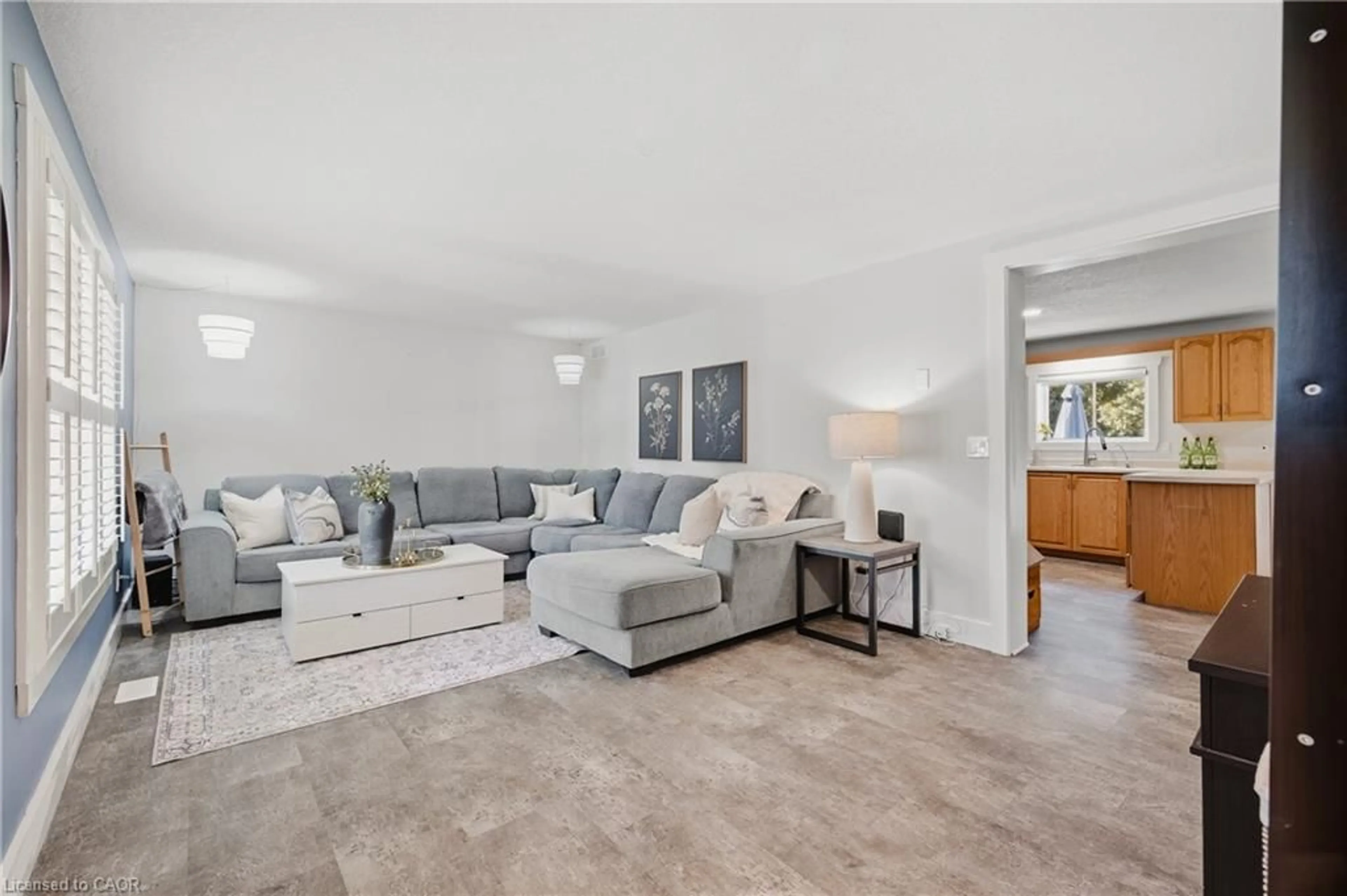 Living room with furniture, unknown for 1065 Howick St, Wroxeter Ontario N0G 2X0