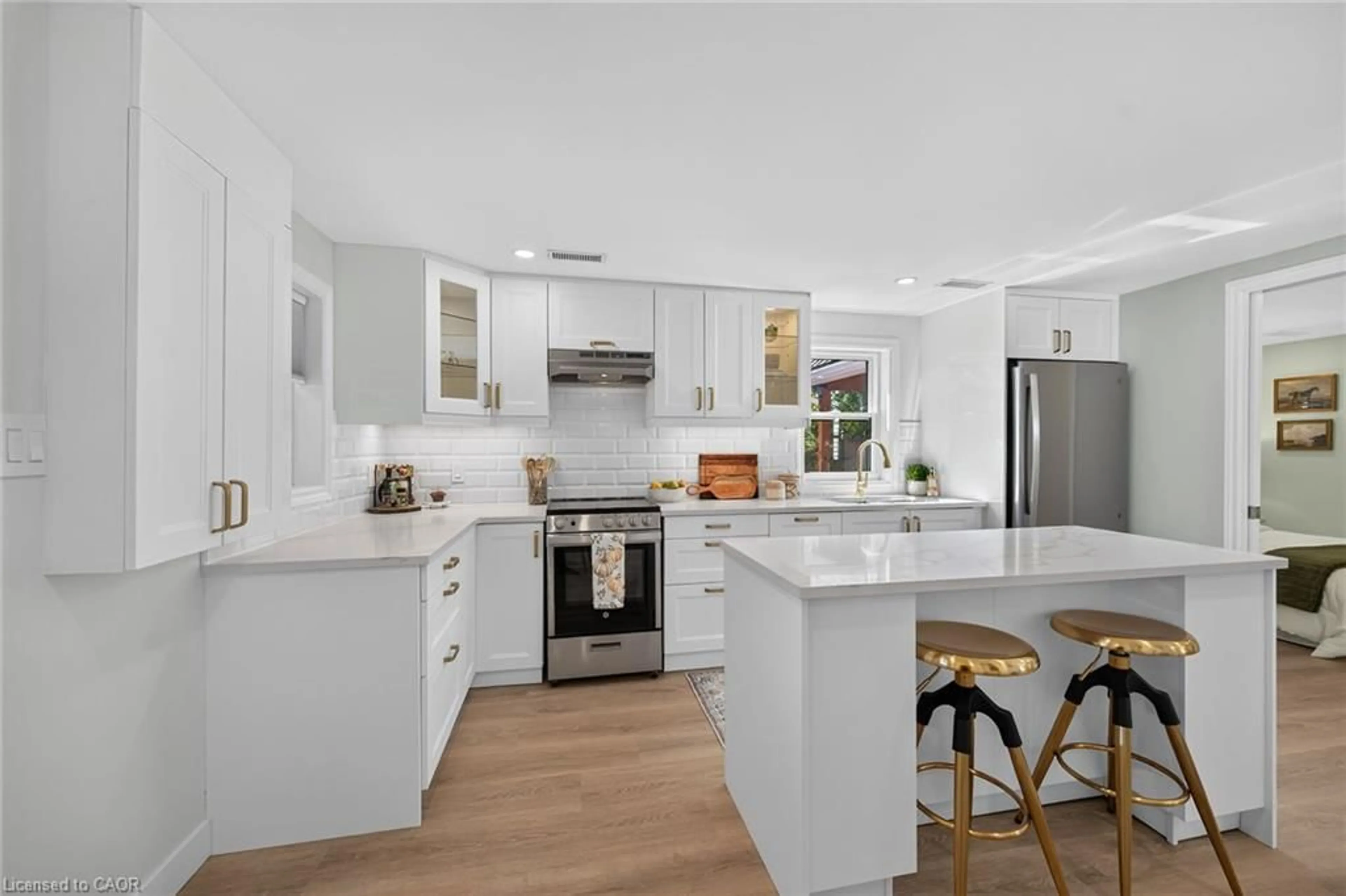 Open concept kitchen, ceramic/tile floor for 2 Centre St, Hagersville Ontario N0A 1H0