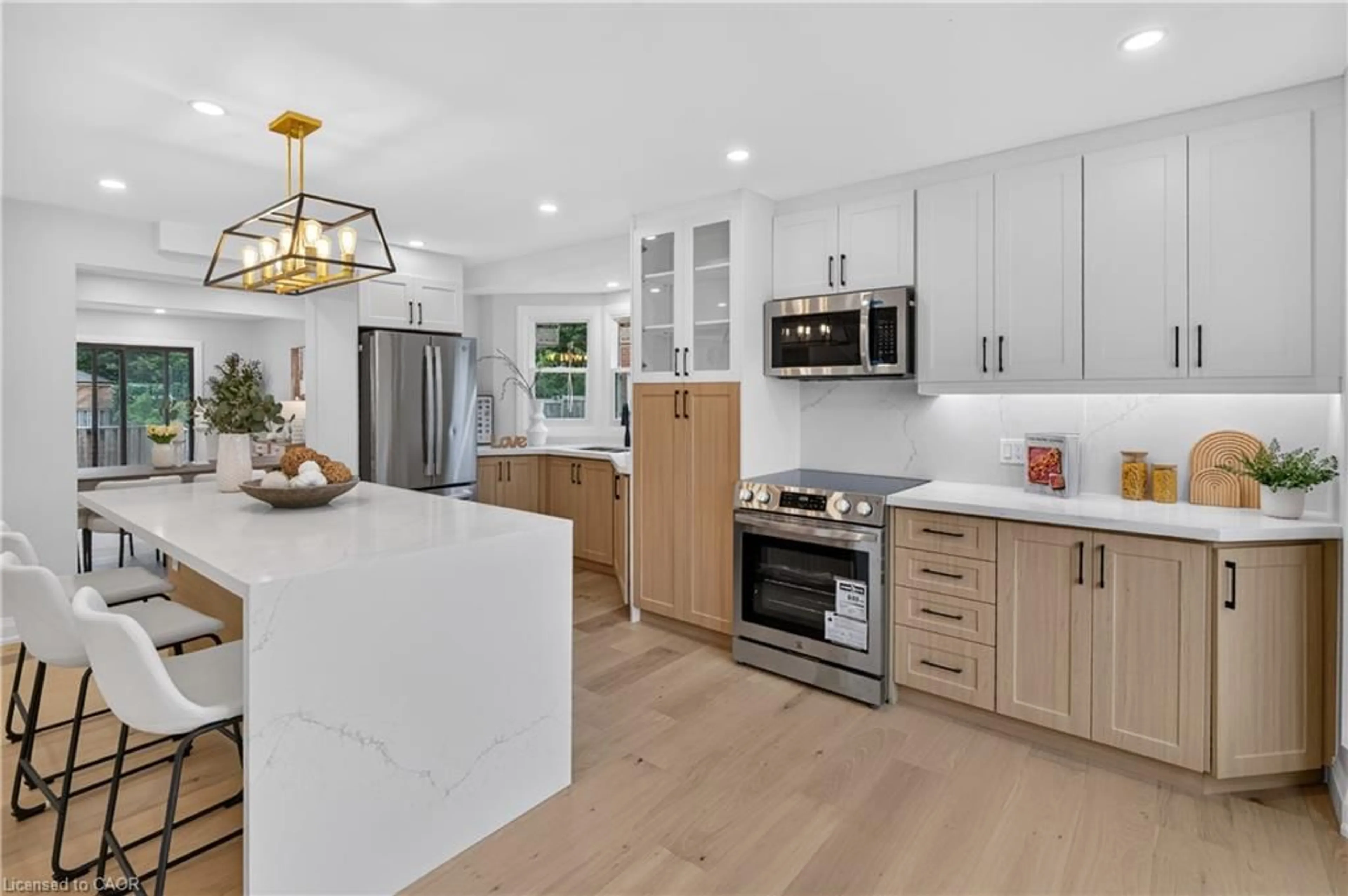 Open concept kitchen, unknown for 20 Sunvale Pl, Hamilton Ontario L8E 4Z7