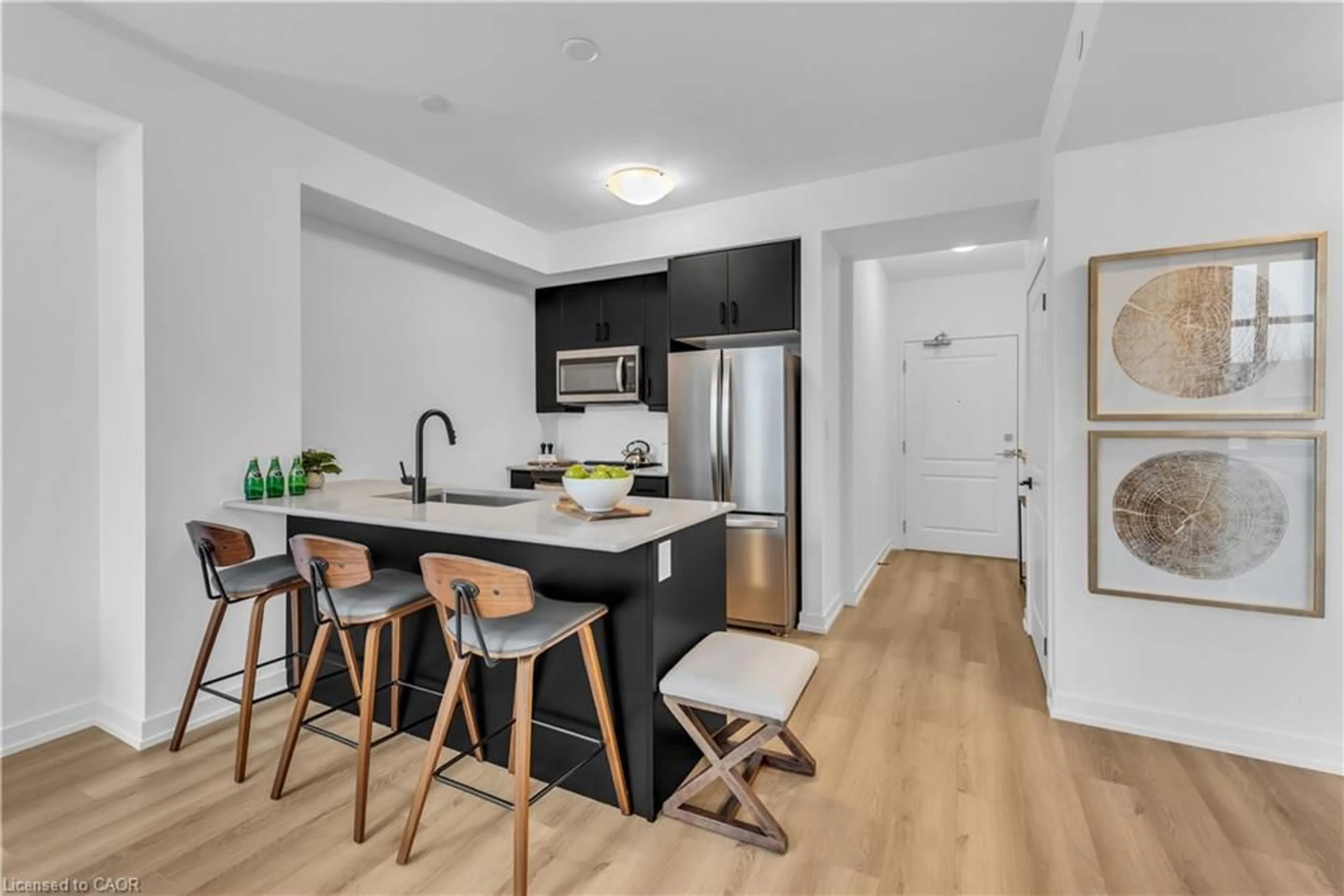 Open concept kitchen, unknown for 10 Mallard Trail #237, Waterdown Ontario L8B 2A7