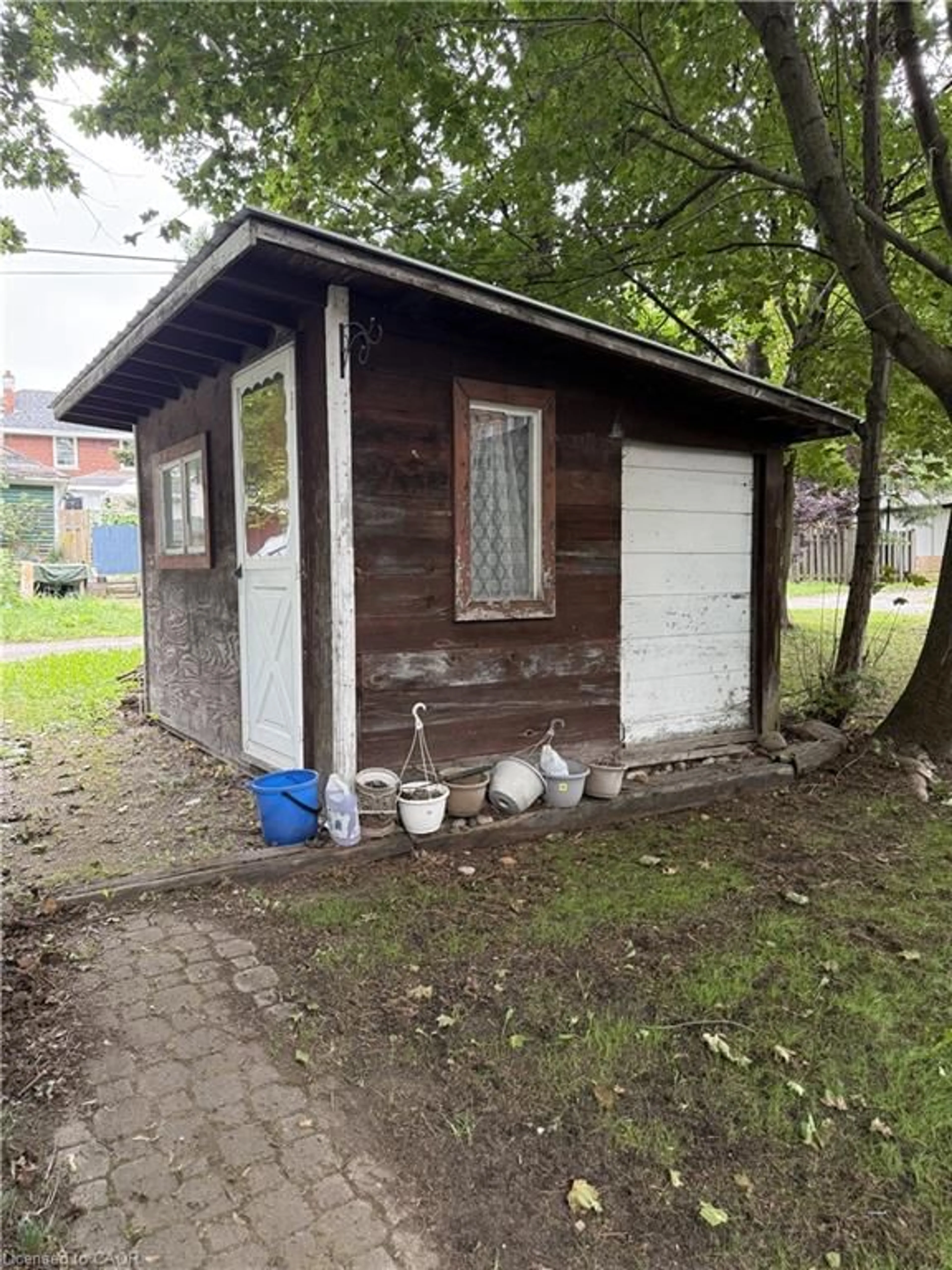 Shed for 157 Church St, Sault Ste. Marie Ontario P6A 3H7