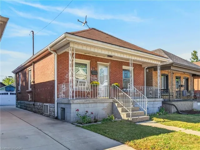 21 Cameron Ave, Hamilton 2
