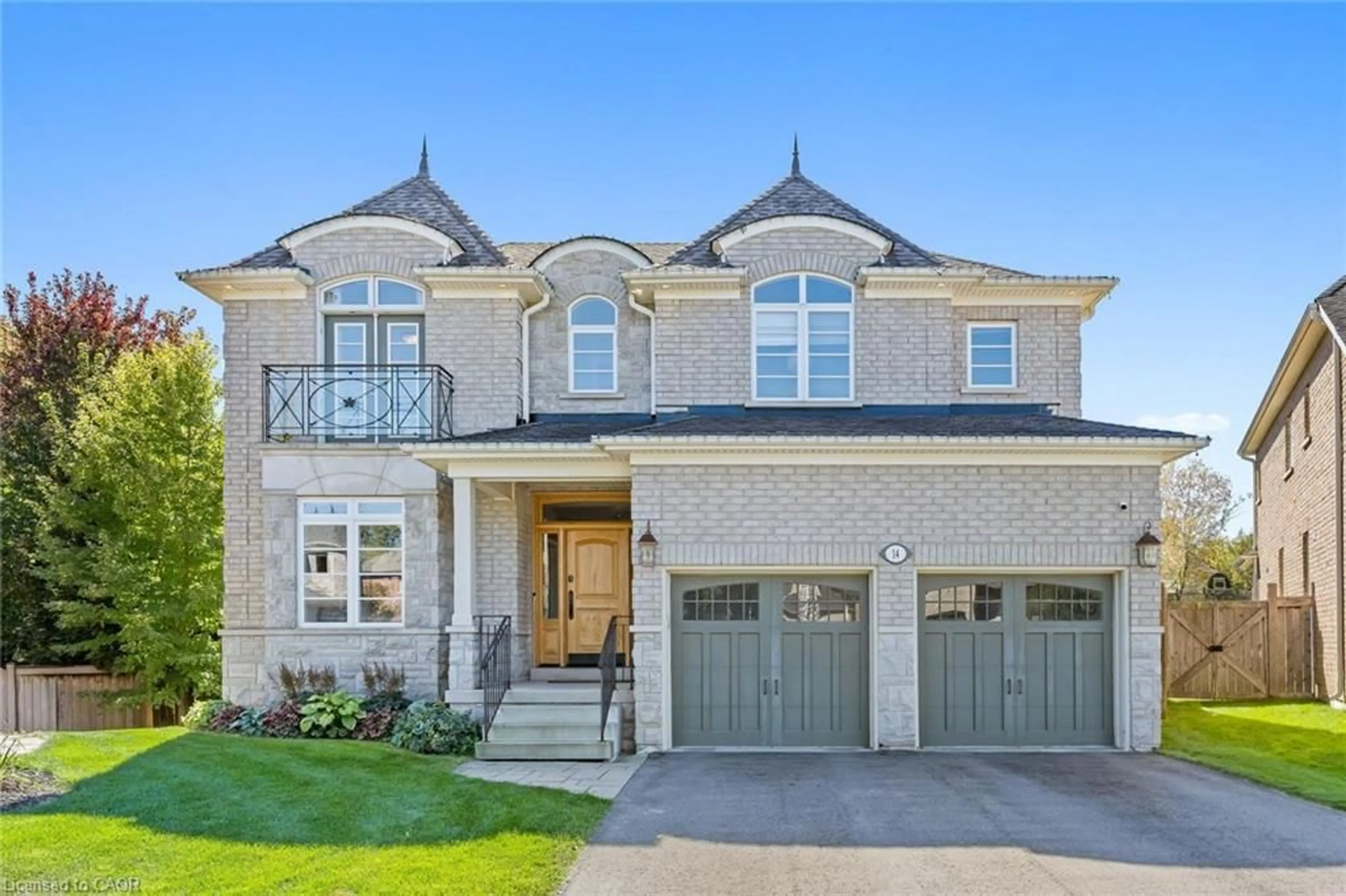 Home with brick exterior material, street for 14 View Point Cir, Georgetown Ontario L7G 6P2