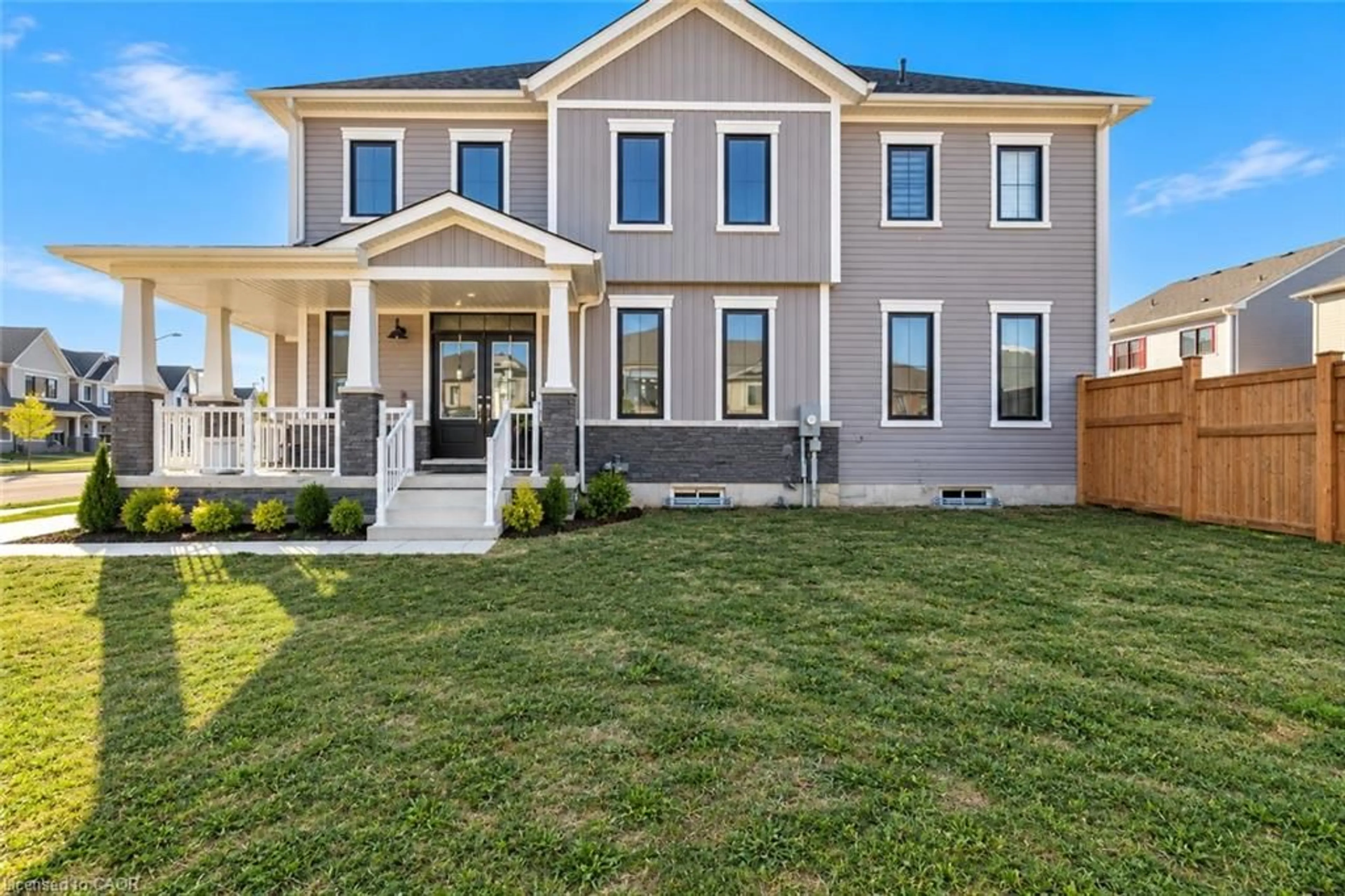 Home with vinyl exterior material, street for 8 Downriver Dr, Welland Ontario L3B 0M5