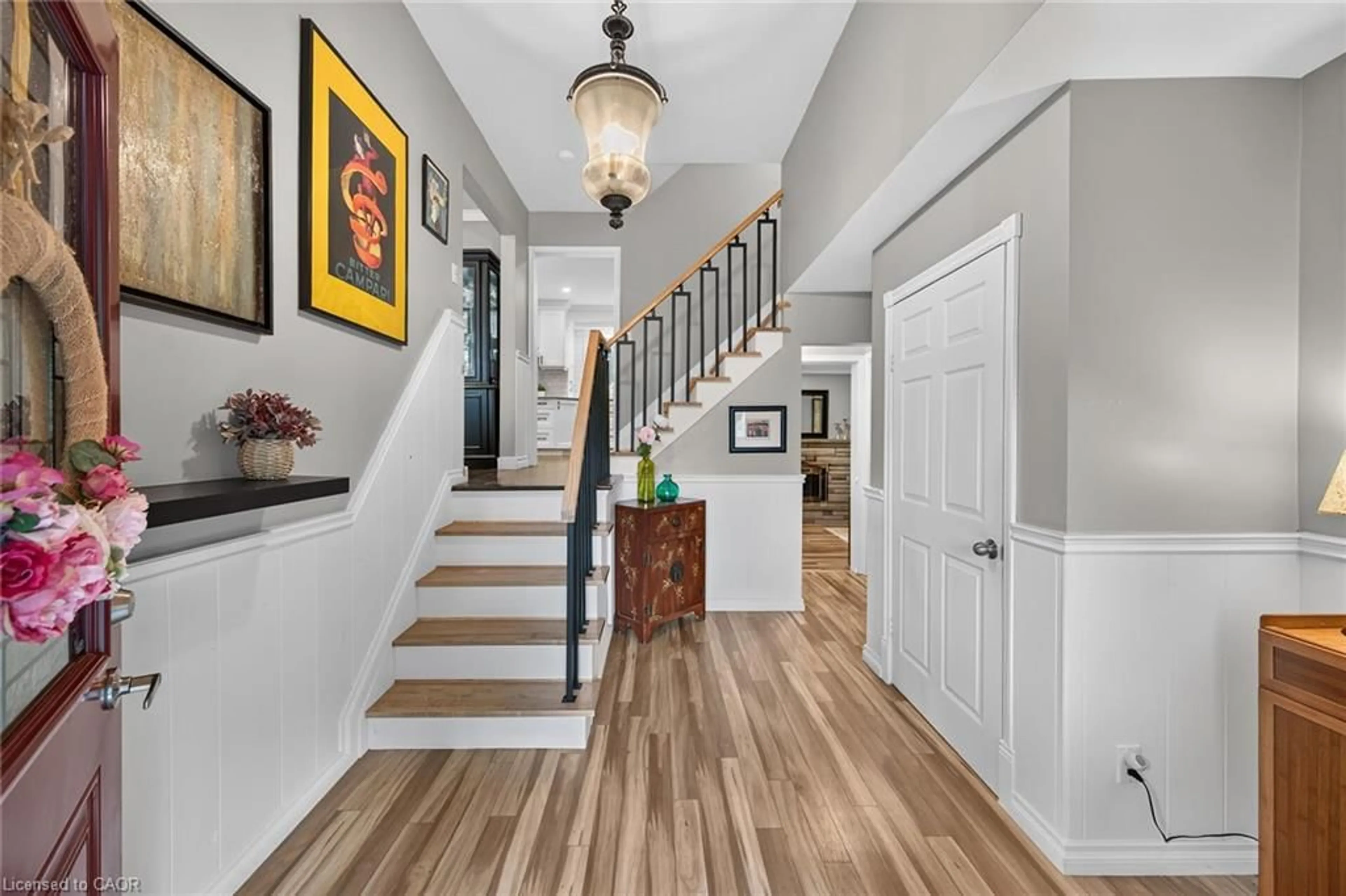 Indoor entryway for 57 San Pedro Dr, Hamilton Ontario L9C 2C4