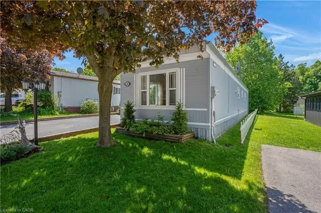 120 Maple Cres, Flamborough 2