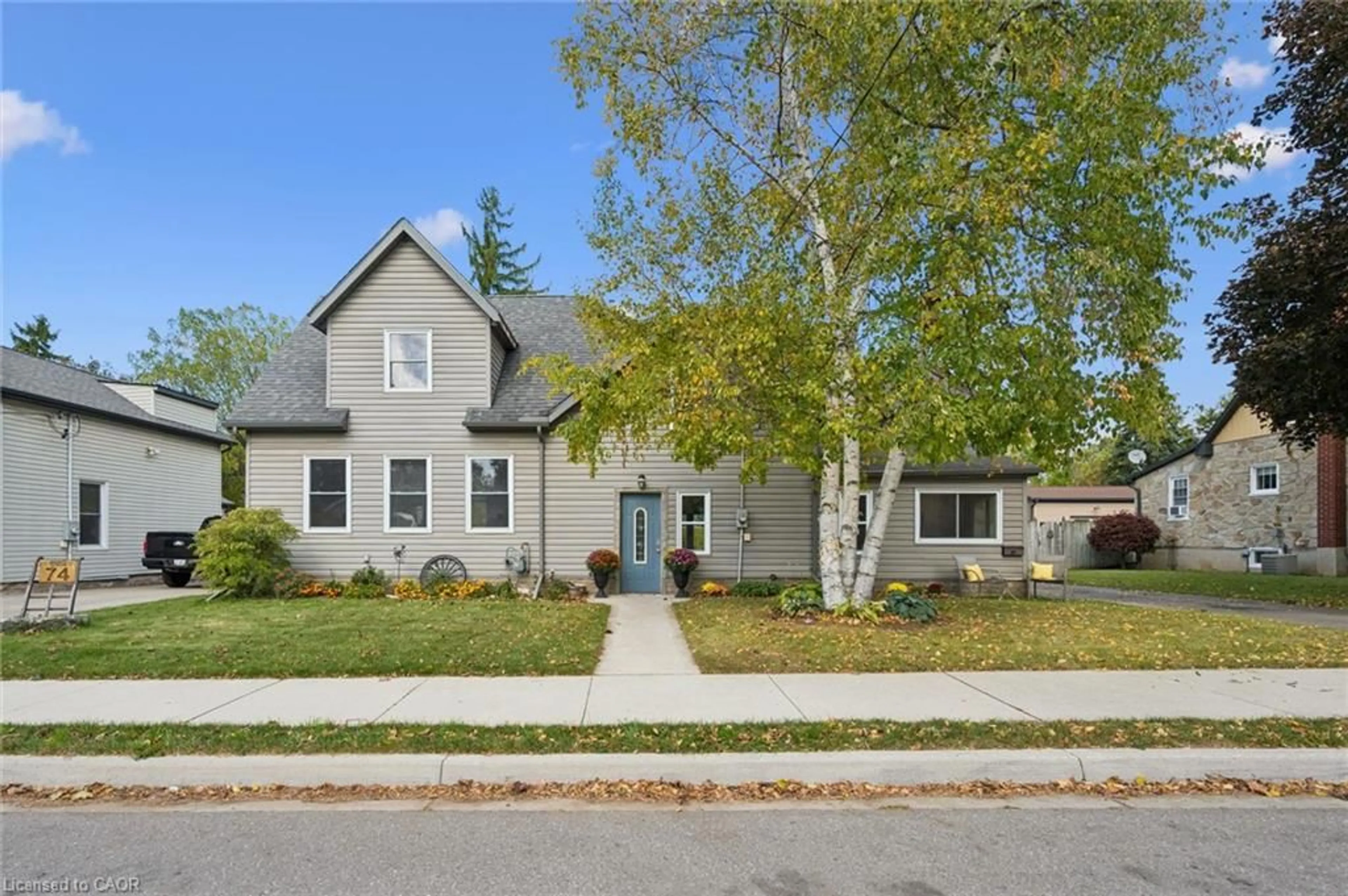 Home with brick exterior material, street for 74 Selkirk St, Cambridge Ontario N1S 1Z5
