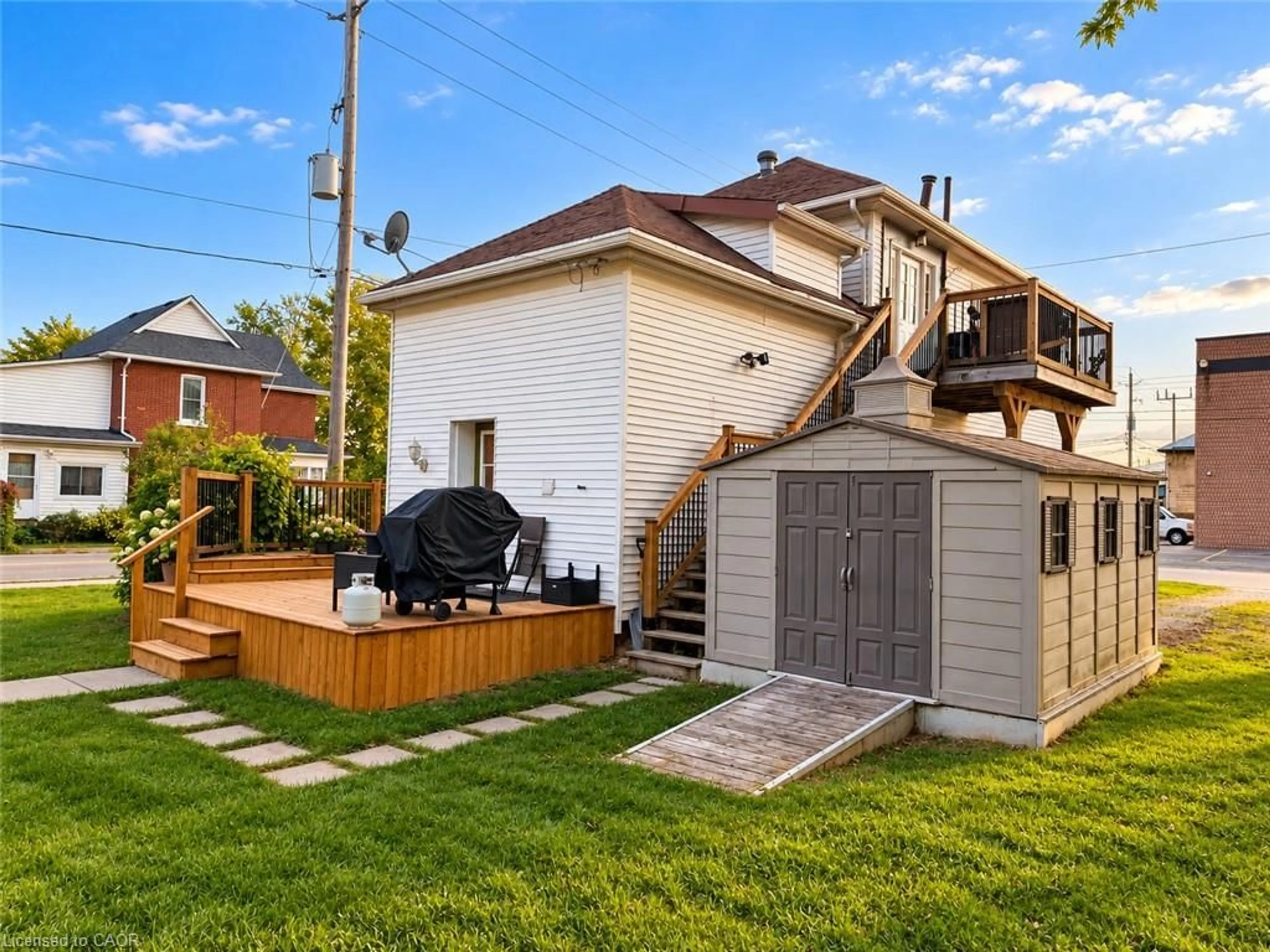 Unknown for 16 Alma St, Hagersville Ontario N0A 1H0