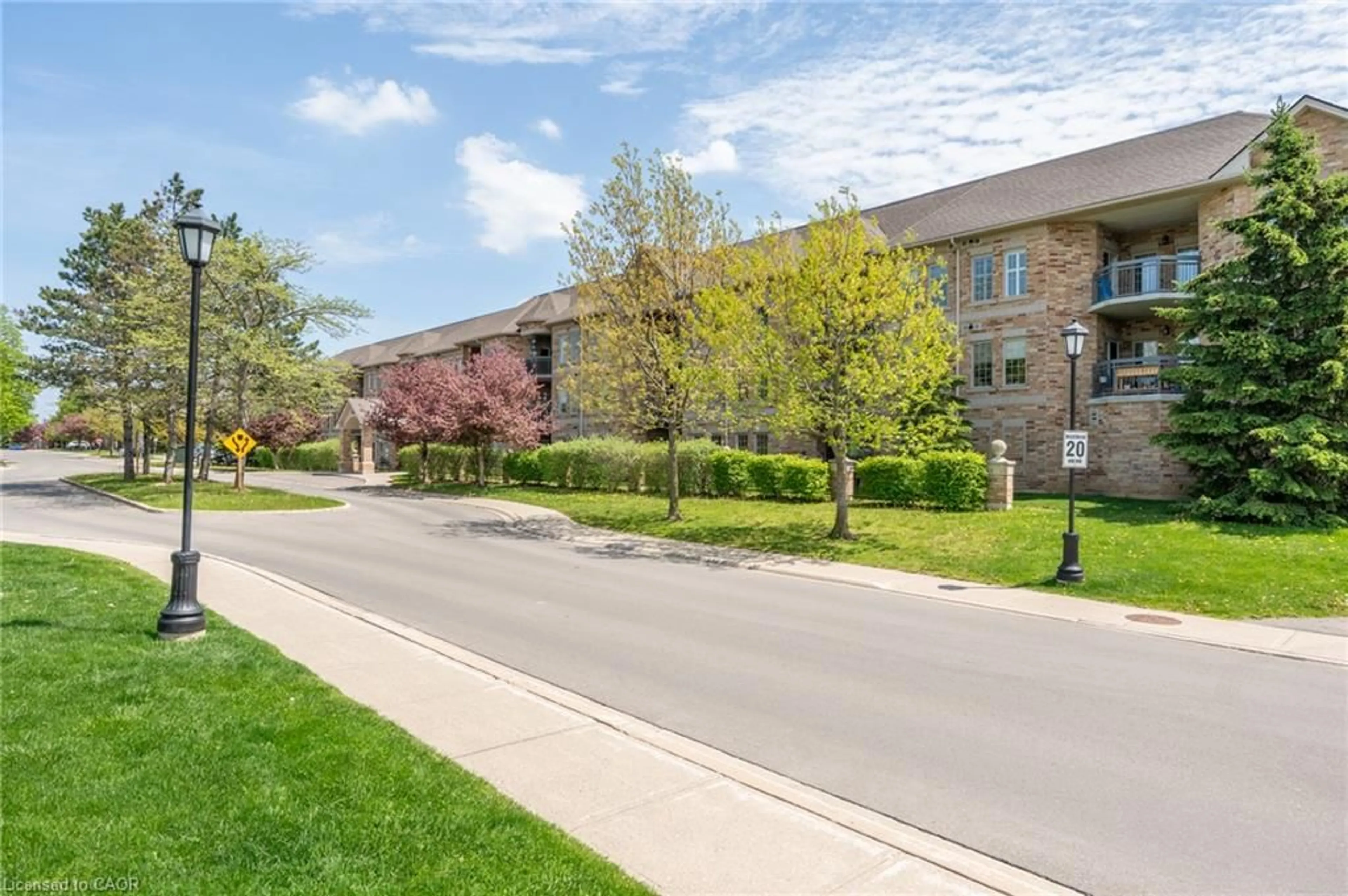 Patio, street for 59 Critzia Dr #208, Mount Hope Ontario L0R 1W0