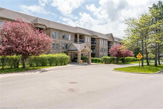 59 Critzia Dr #208, Mount Hope 4