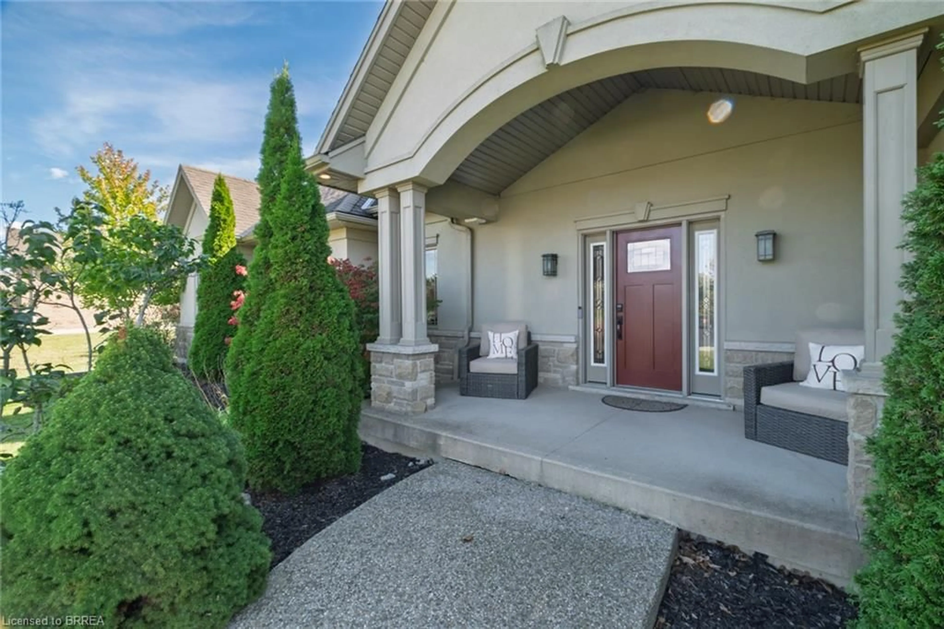 Indoor entryway for 24 Wingrove Woods, Brantford Ontario N3T 0M2
