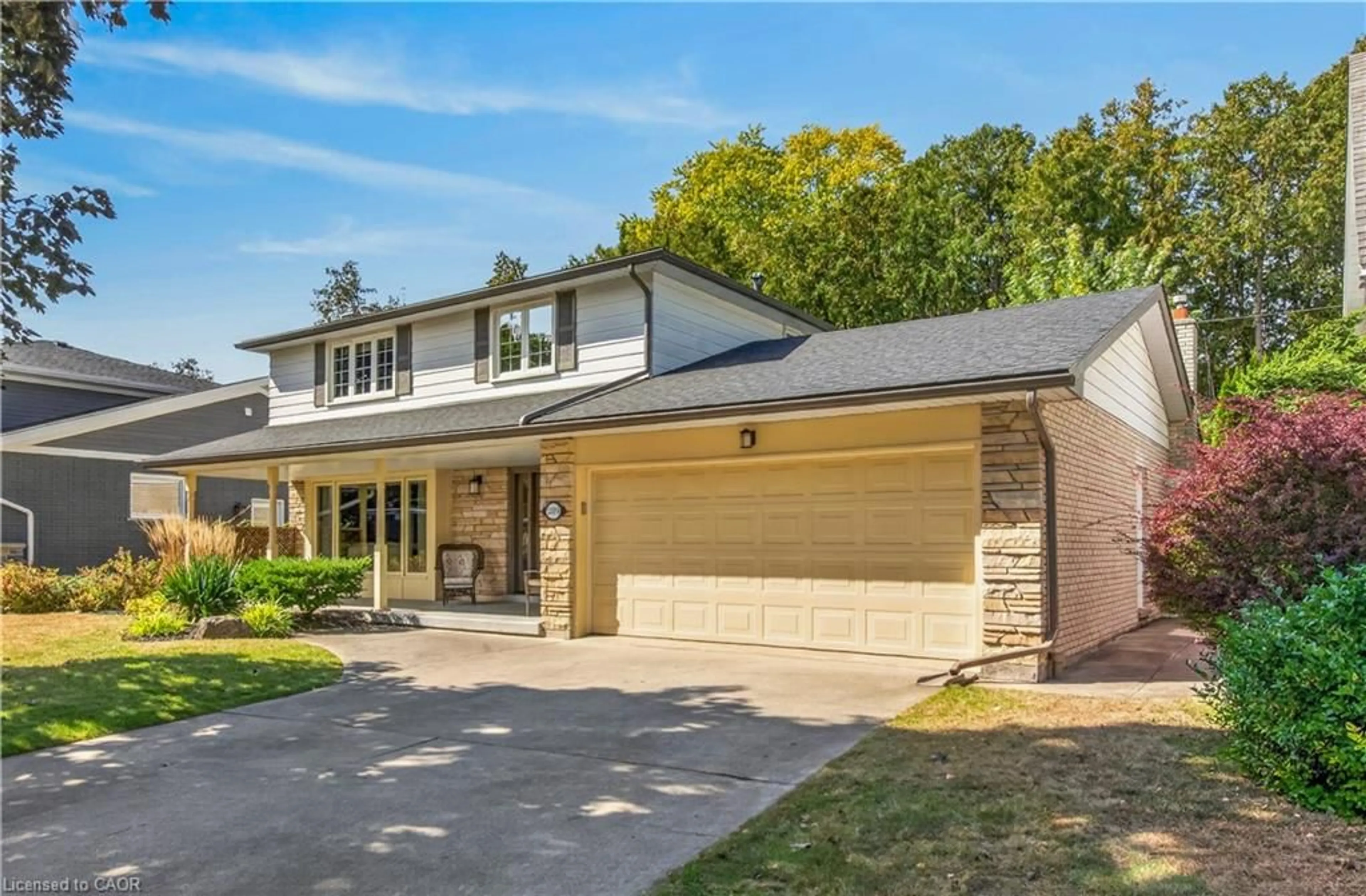 Home with brick exterior material, street for 289 Lakeview Ave, Burlington Ontario L7N 1Y9