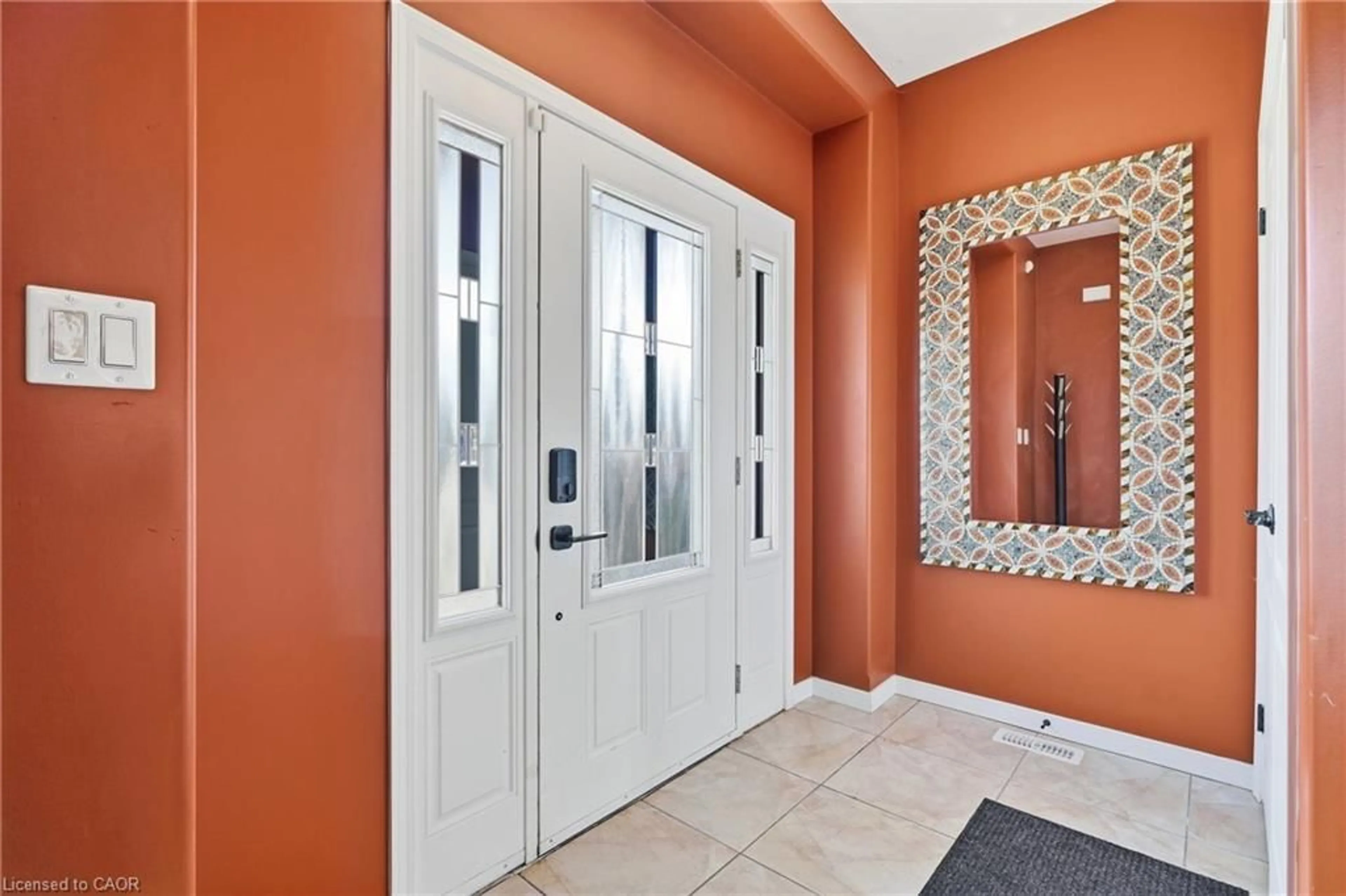 Indoor entryway for 264 Steepleridge St, Kitchener Ontario N2P 0B4