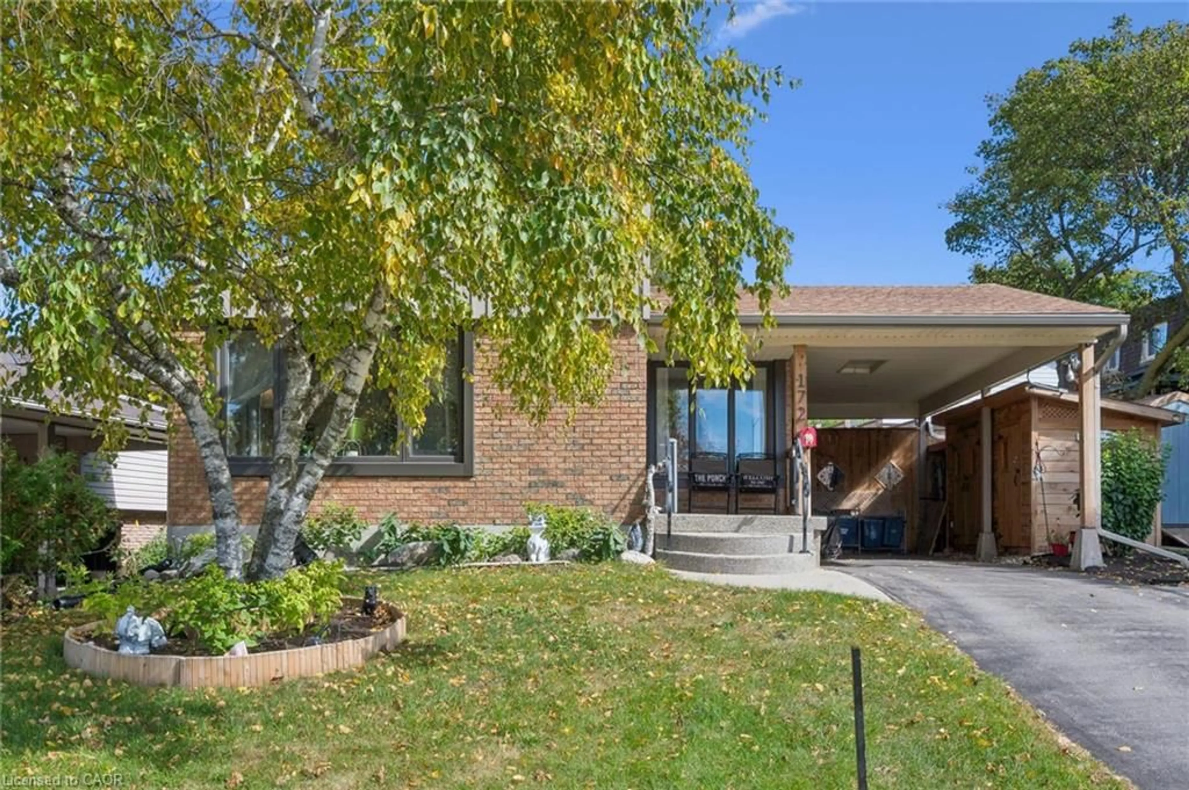 Home with brick exterior material, street for 172 Laurentian Dr, Kitchener Ontario N2E 1Y3