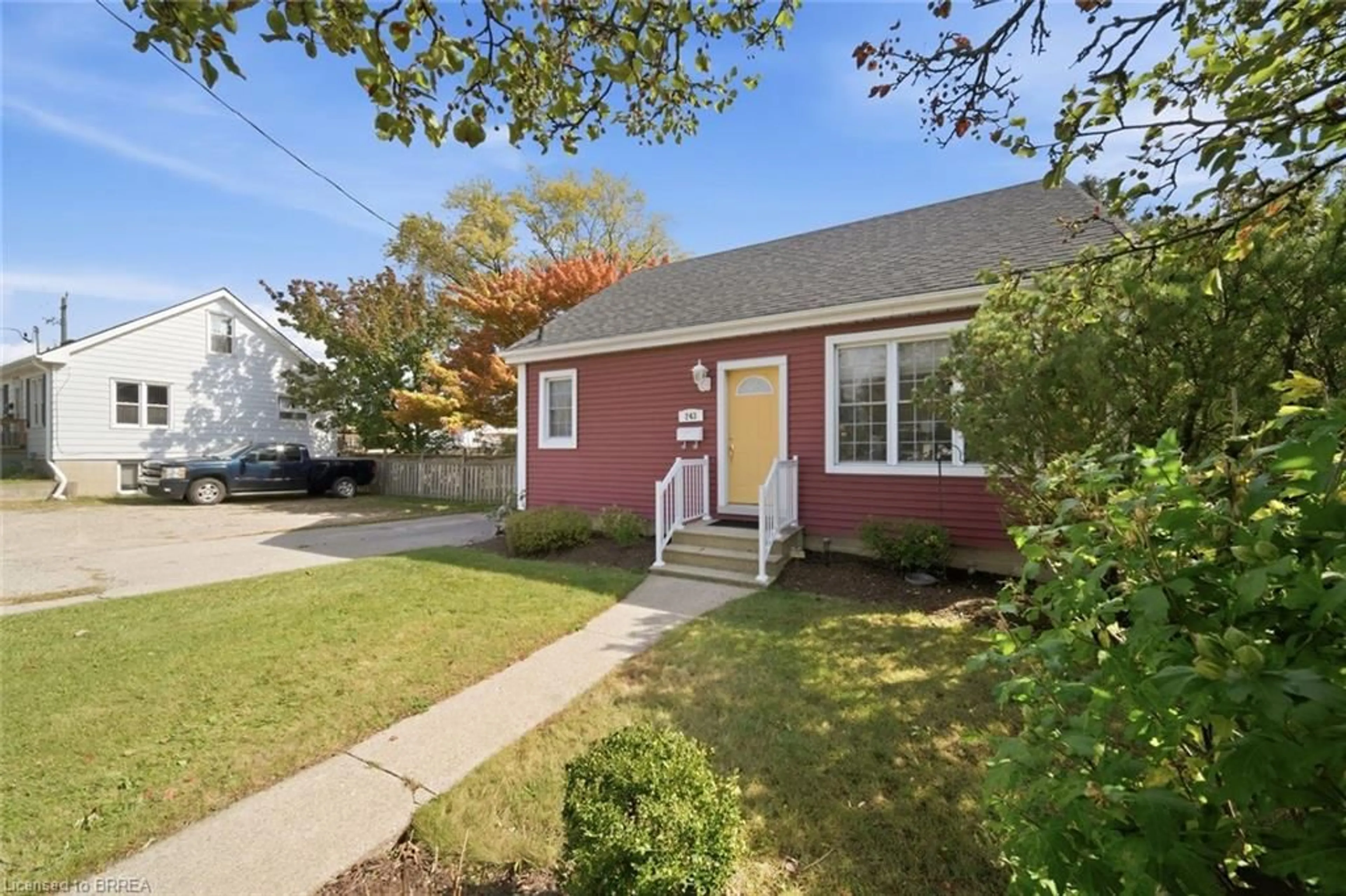 Unknown for 243 Sydenham St, Brantford Ontario N3R 3Z6