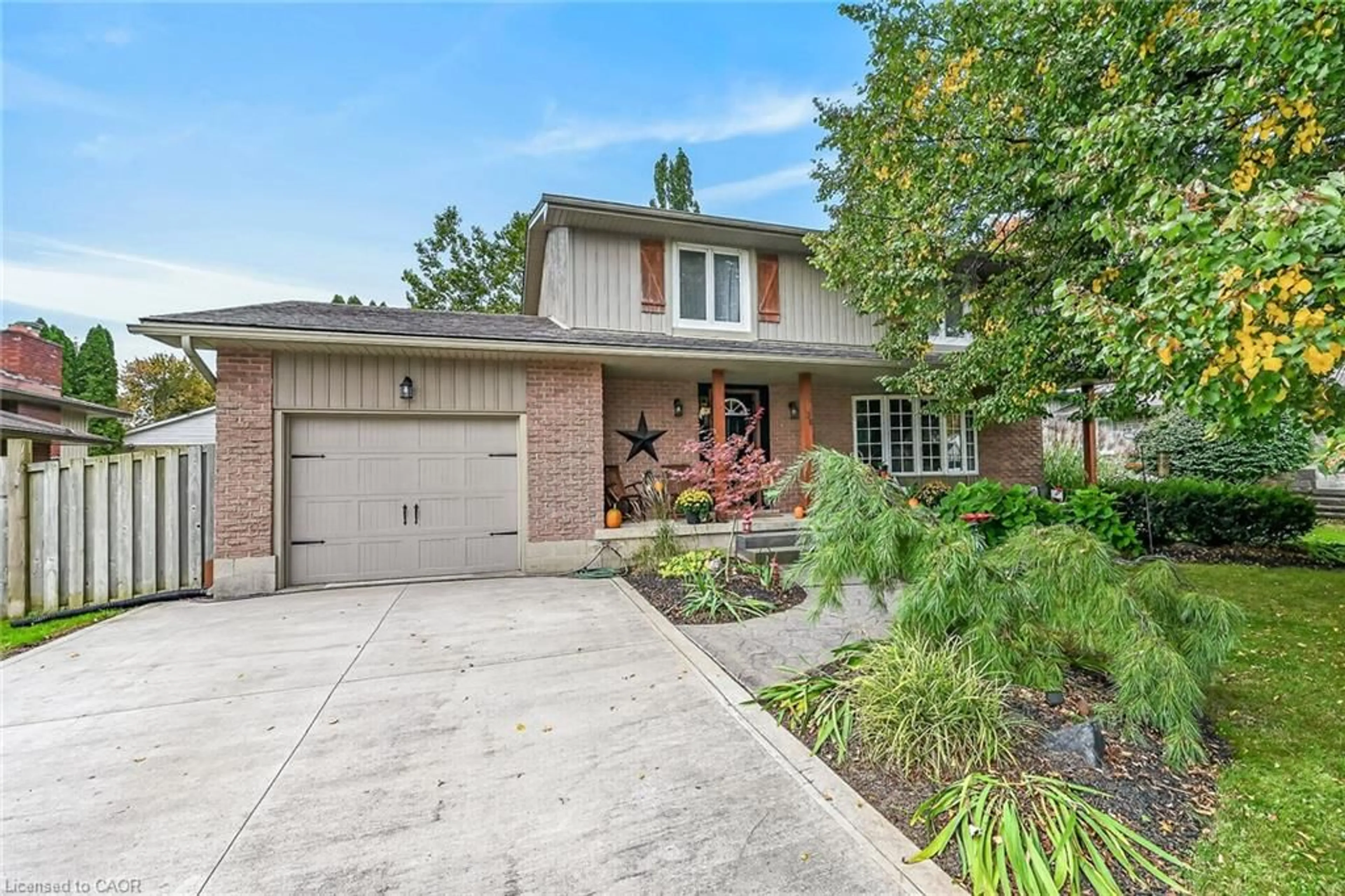 Home with brick exterior material, street for 108 Temperance St, Waterford Ontario N0E 1Y0