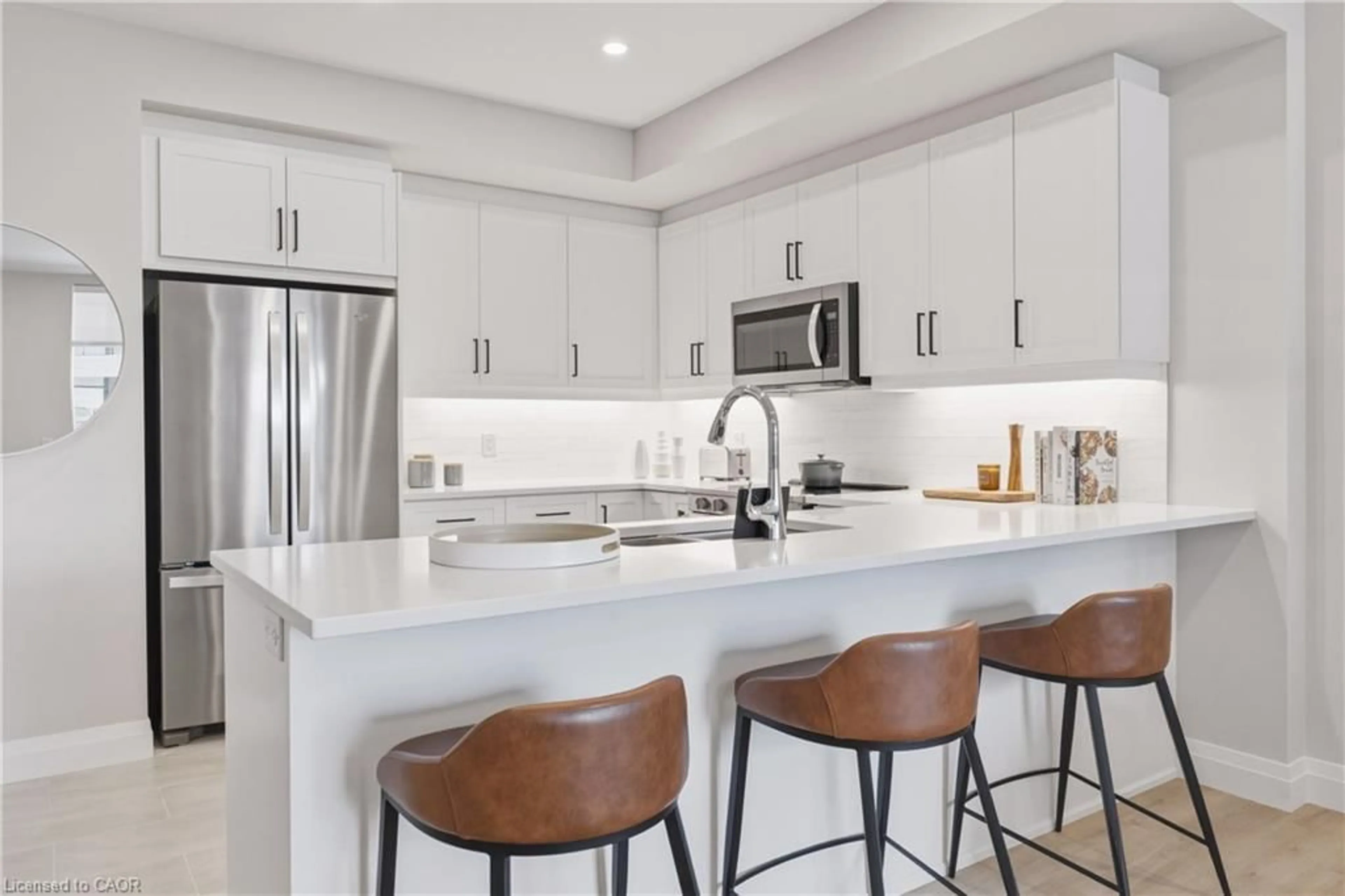 Open concept kitchen, ceramic/tile floor for 1882 Gordon St #505, Guelph Ontario N1L 0P6