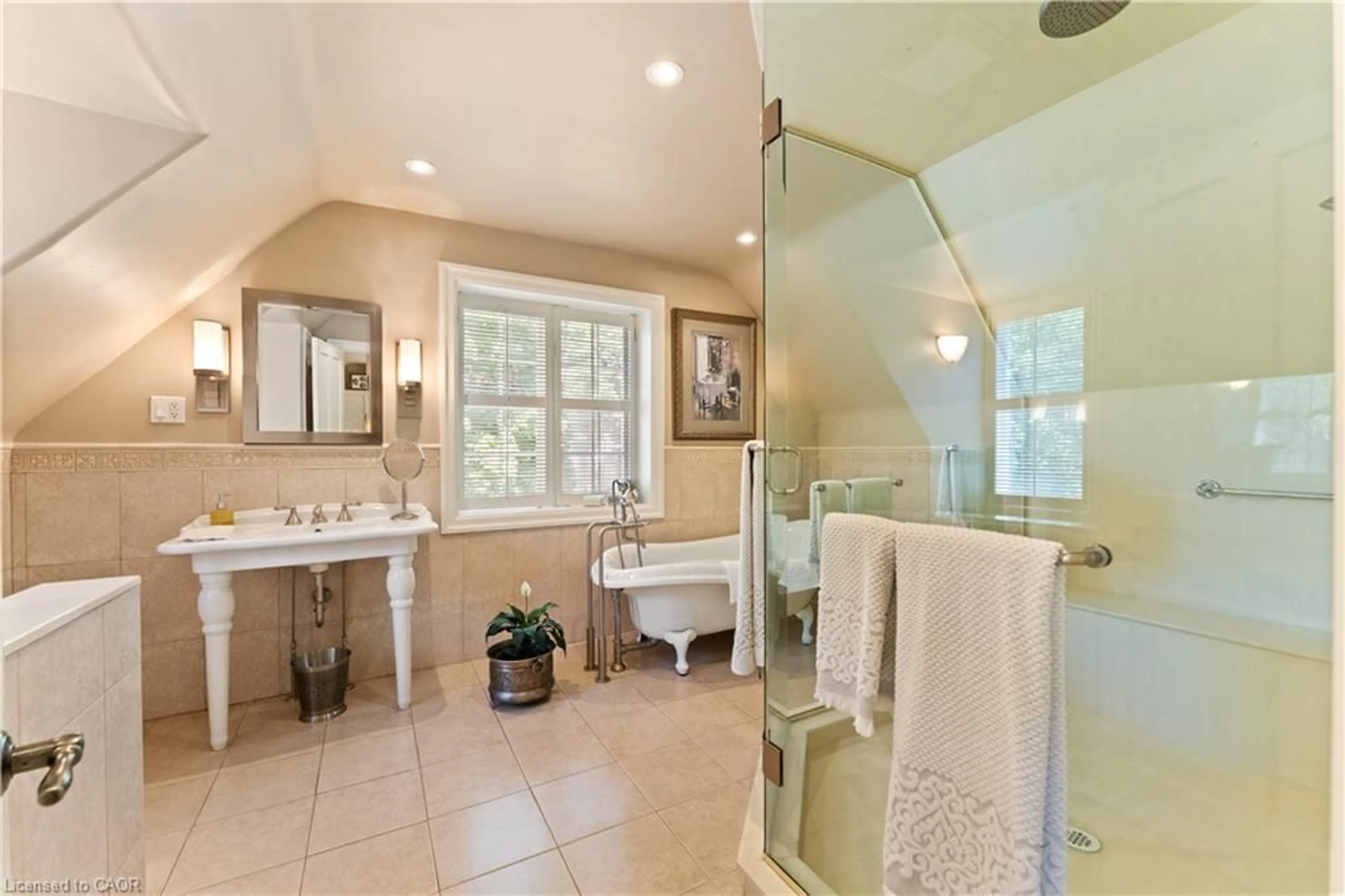 Contemporary bathroom, ceramic/tile floor for 3040 First St, Burlington Ontario L7N 1C3