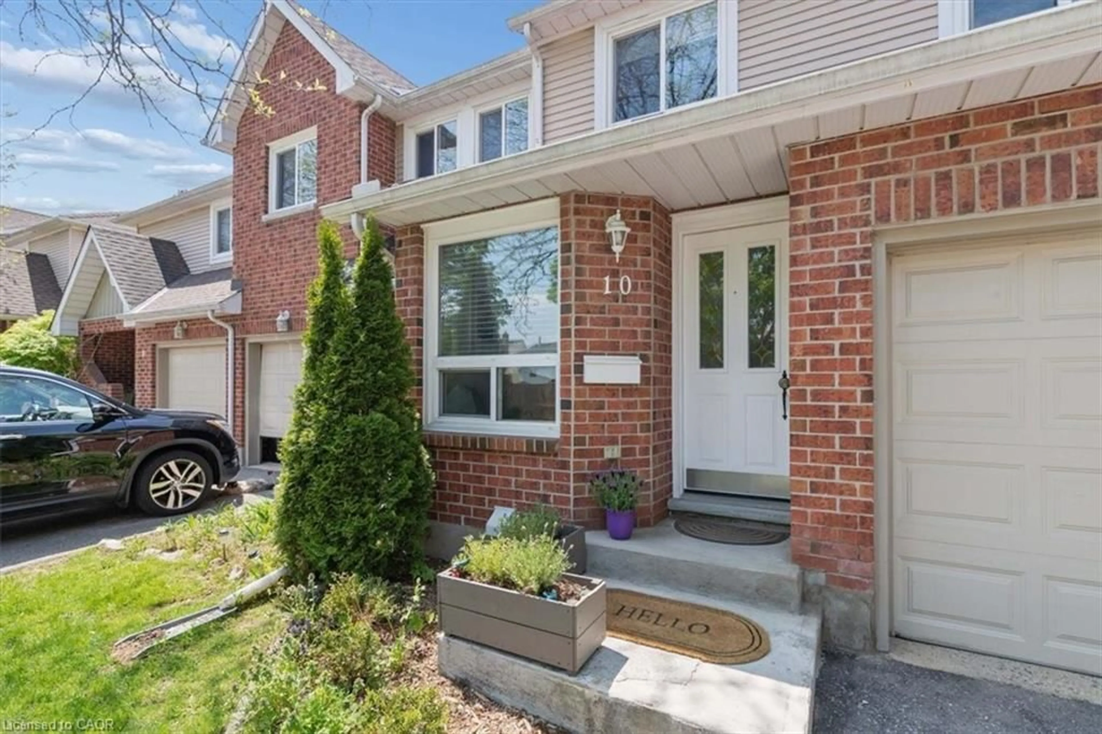 Home with brick exterior material, street for 180 Highland Cres #10, Kitchener Ontario N2M 5K5
