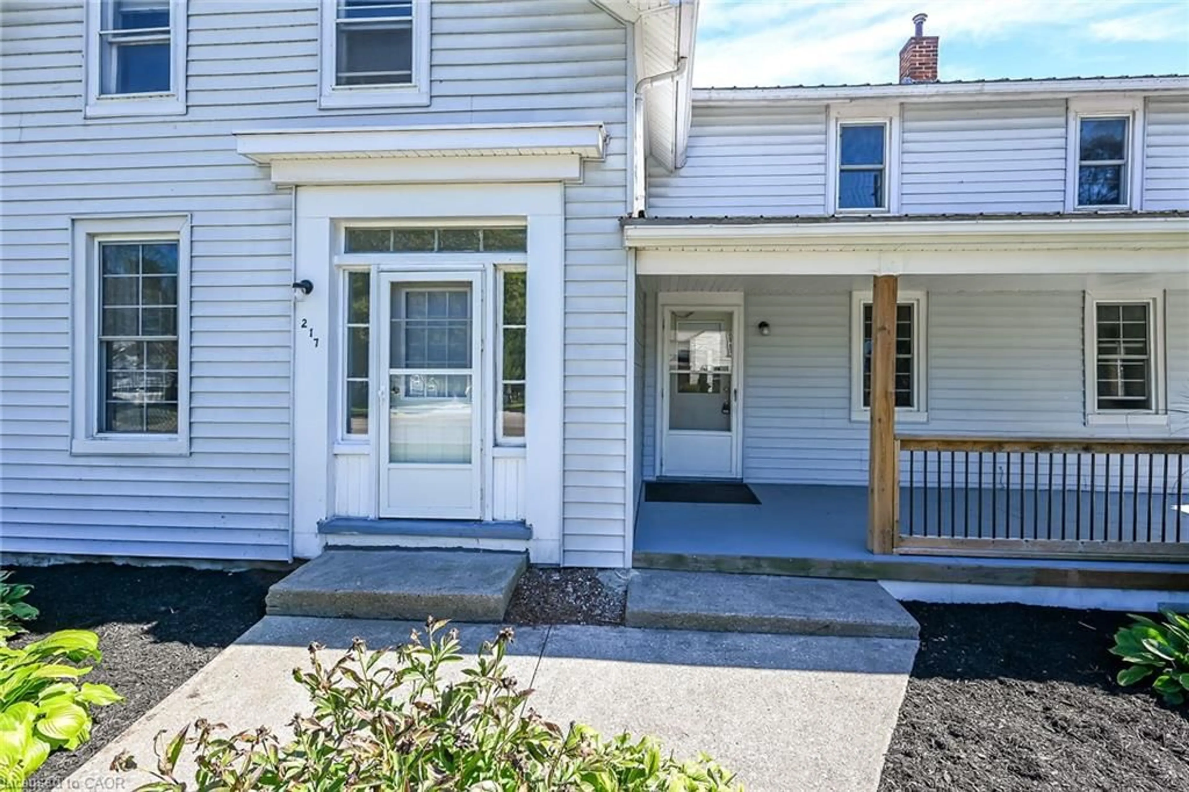 Unknown for 217-219 Nelson St, Port Dover Ontario N0A 1N0