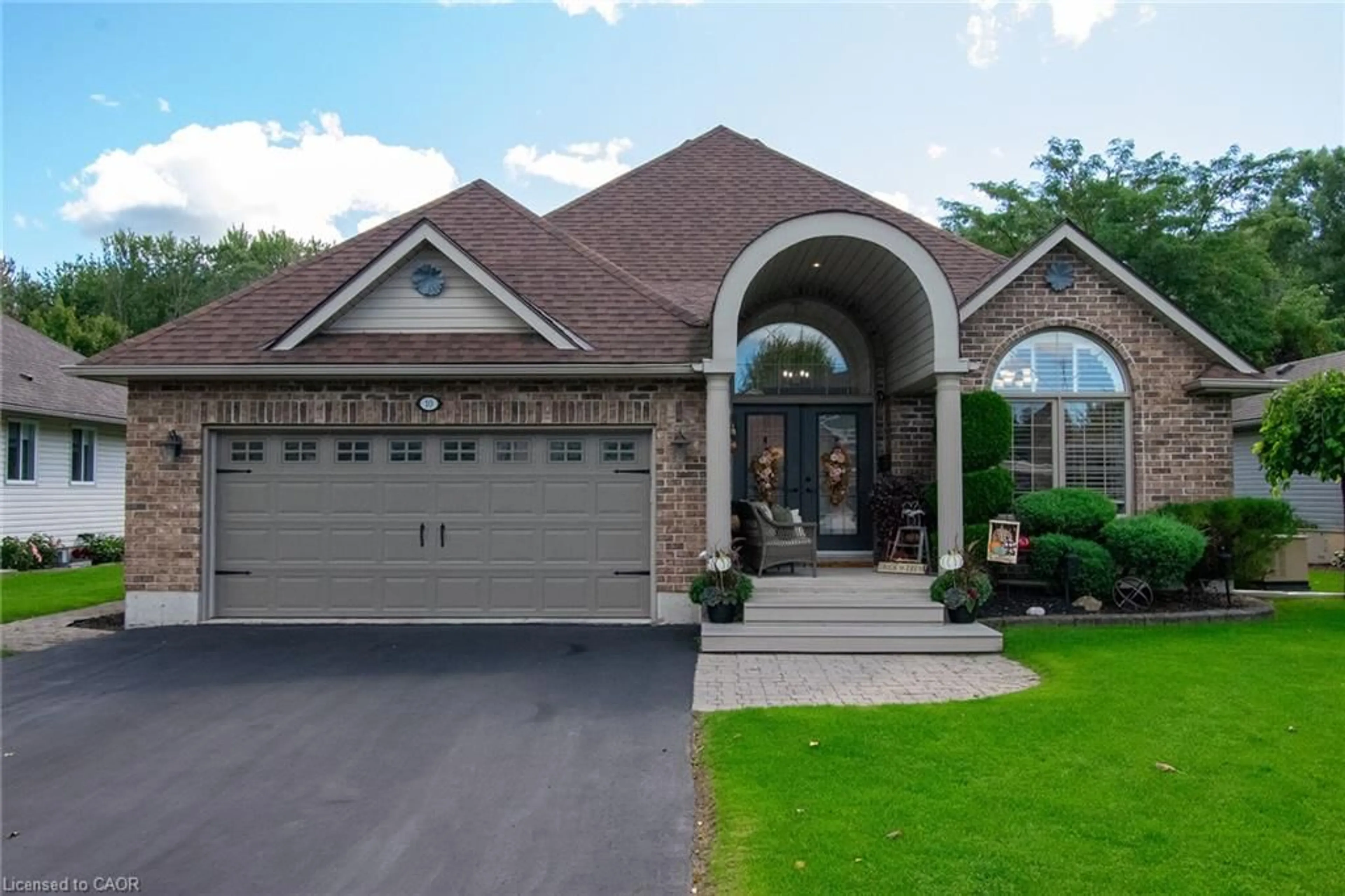Home with brick exterior material, street for 10 Meadowbrook Crt, Dunnville Ontario N1A 3H6