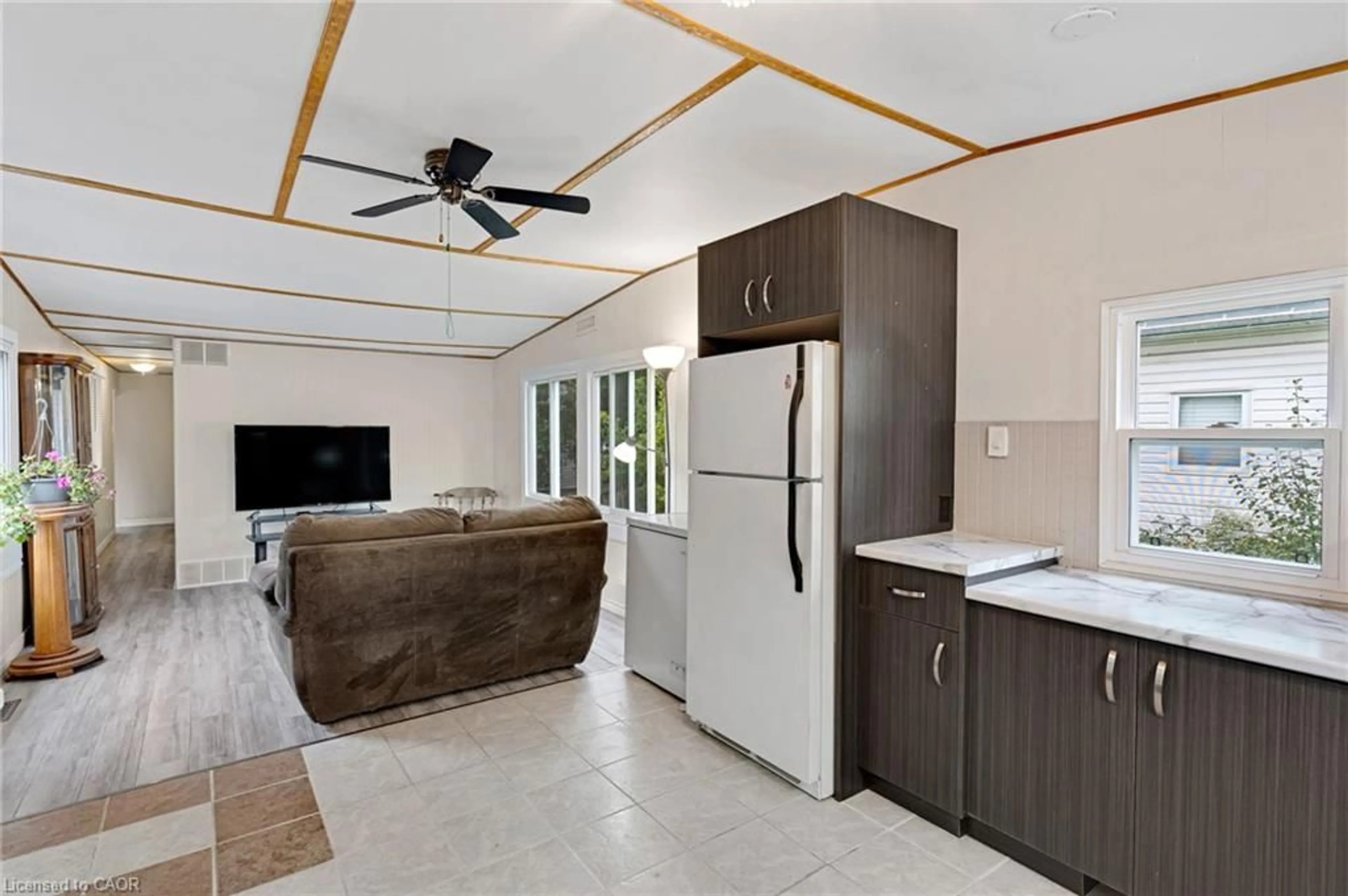Open concept kitchen, ceramic/tile floor for 116 Franciscus St, Waterloo Ontario N2J 4G8