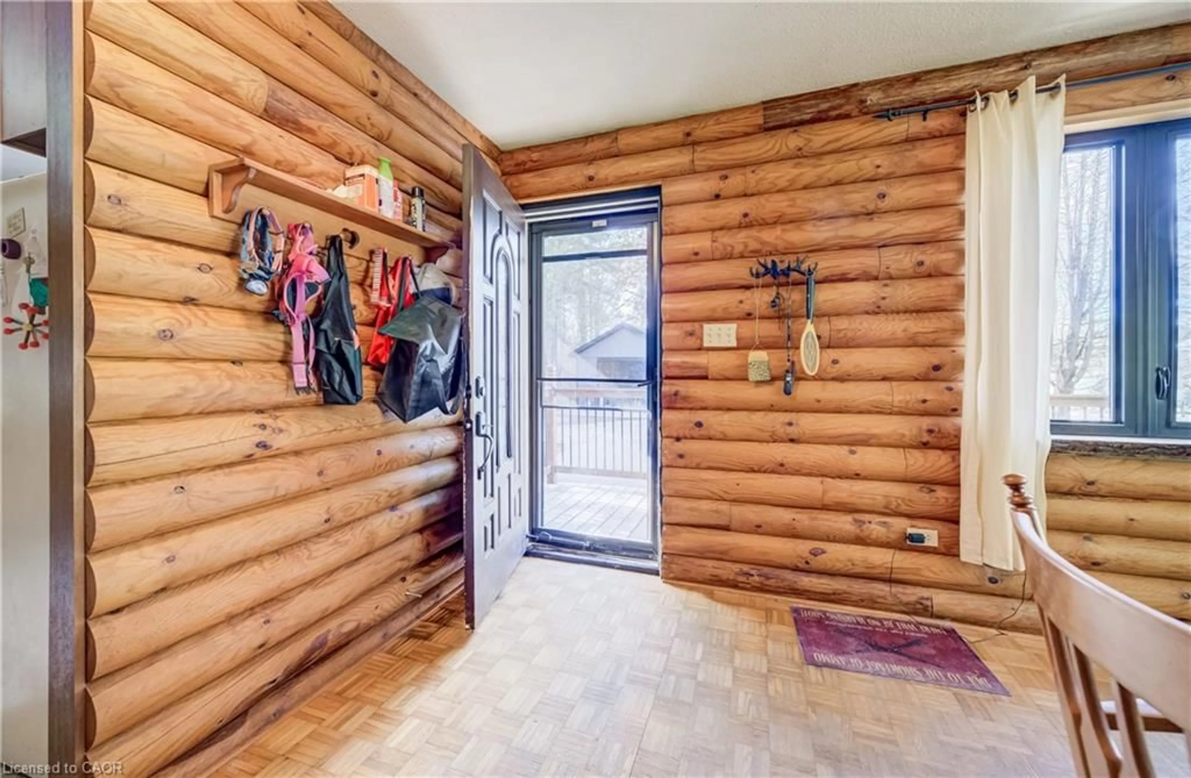 Indoor entryway for 775415 Highway 10, Markdale Ontario N0C 1H0