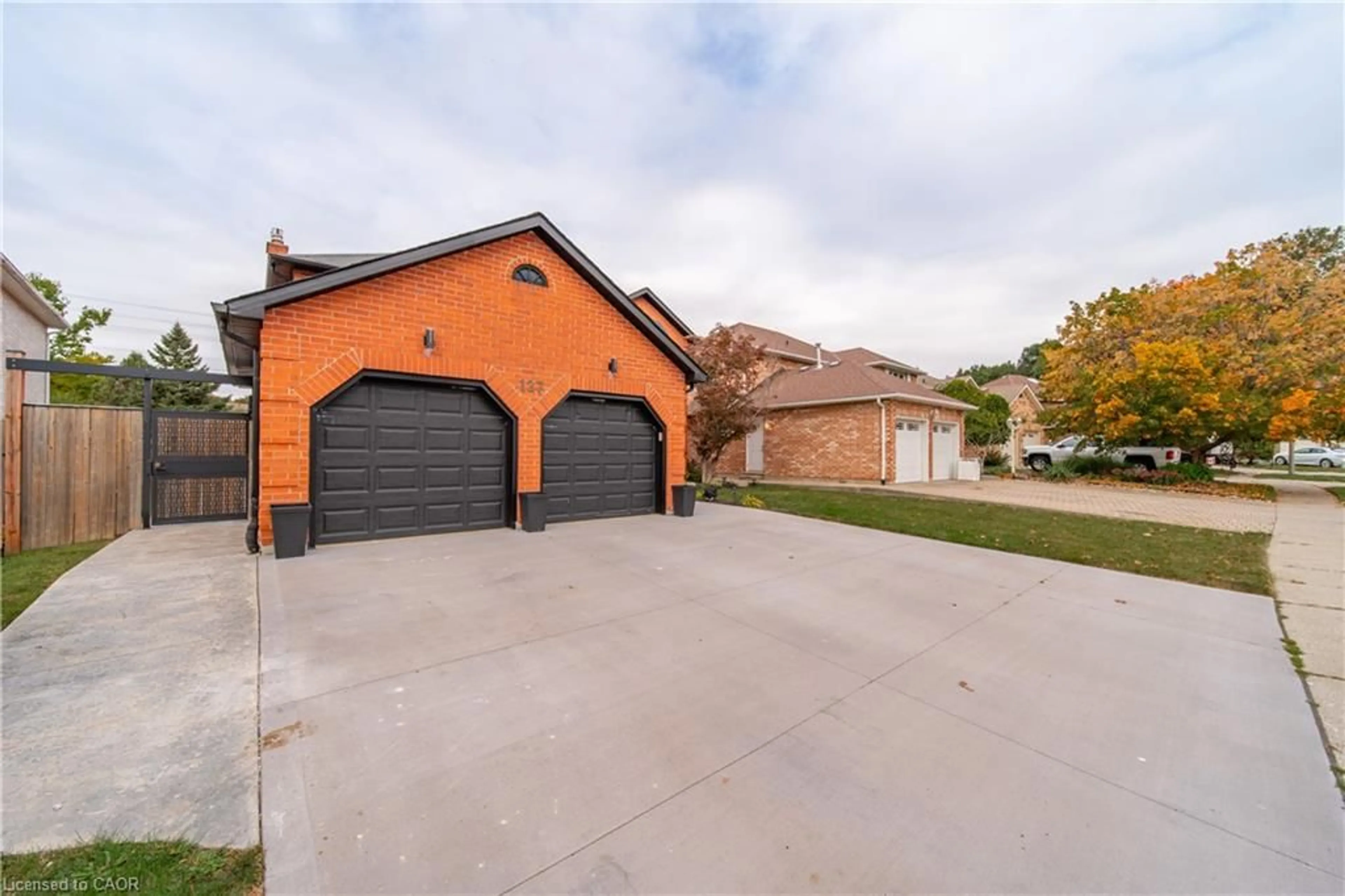 Home with brick exterior material, street for 127 Cranston Ave, Cambridge Ontario N1T 1J7