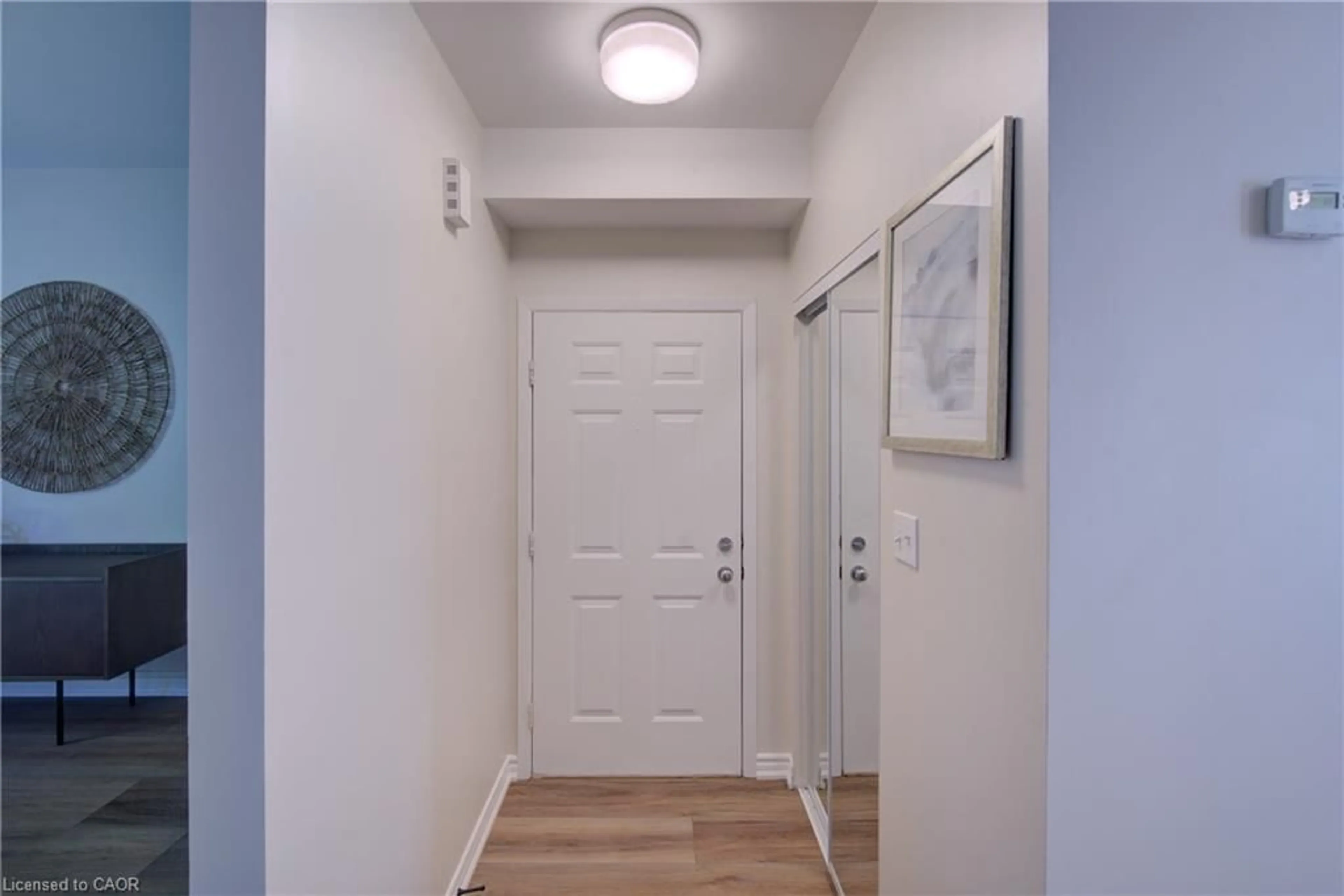 Indoor entryway for 39 Connelly Dr, Kitchener Ontario N2N 2T7